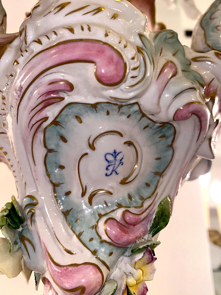 Meissen Porcelain Chandelier In Good Condition For Sale In New York, NY