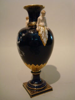 Meissen Porcelain Cobalt-Blue Limoges Vase en Porcelaine émaillée de terre