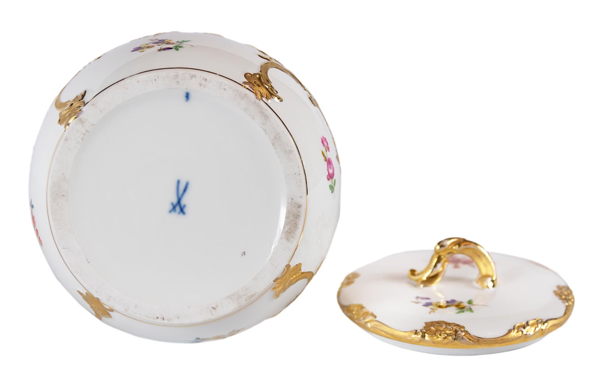 Meissen Porcelain Keksdose (20. Jahrhundert) im Angebot