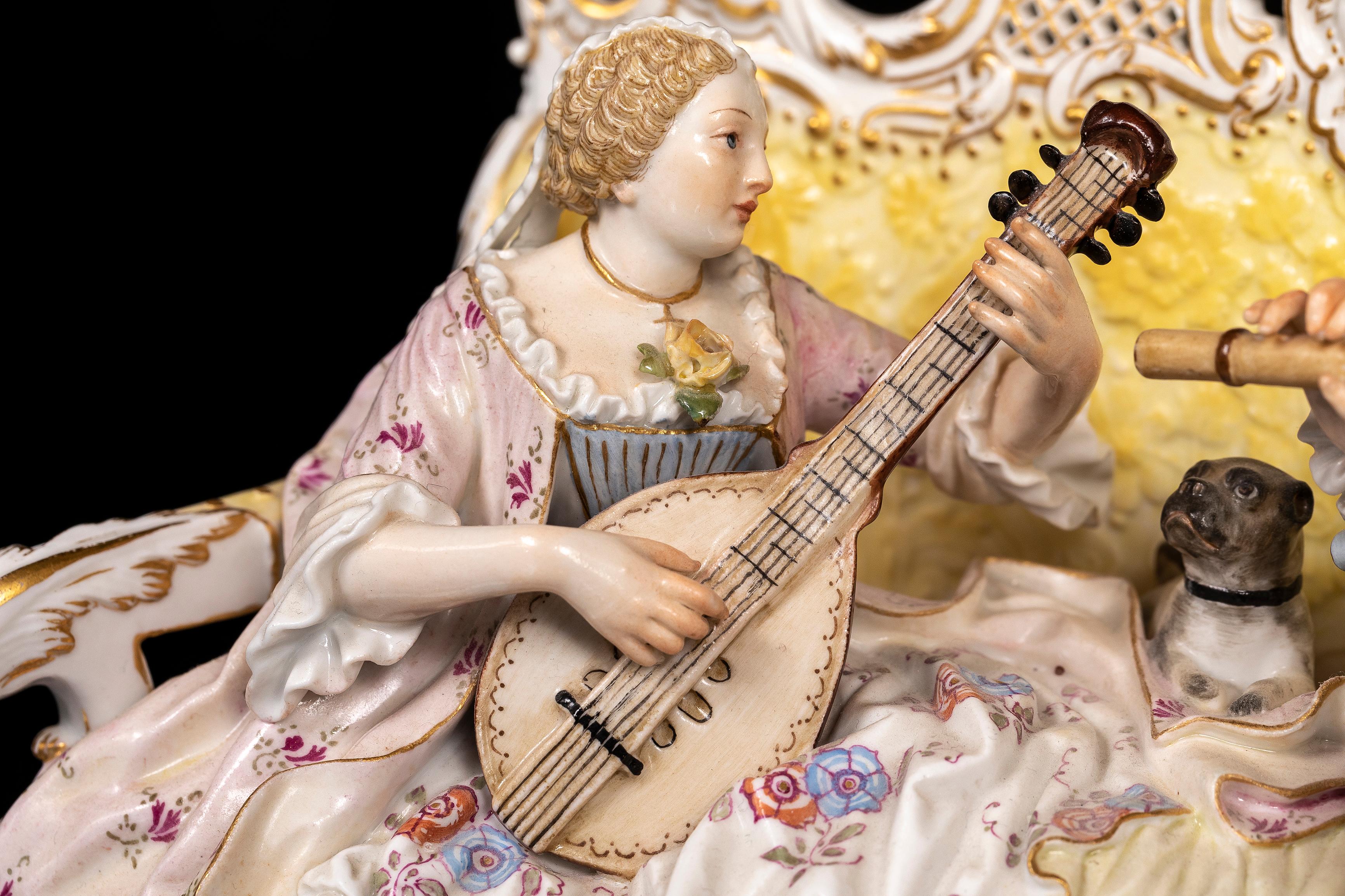 Meissener Porzellan Figurengruppe Musikantenliebhaber auf Sofa, nach J.J. Kandler im Angebot 5