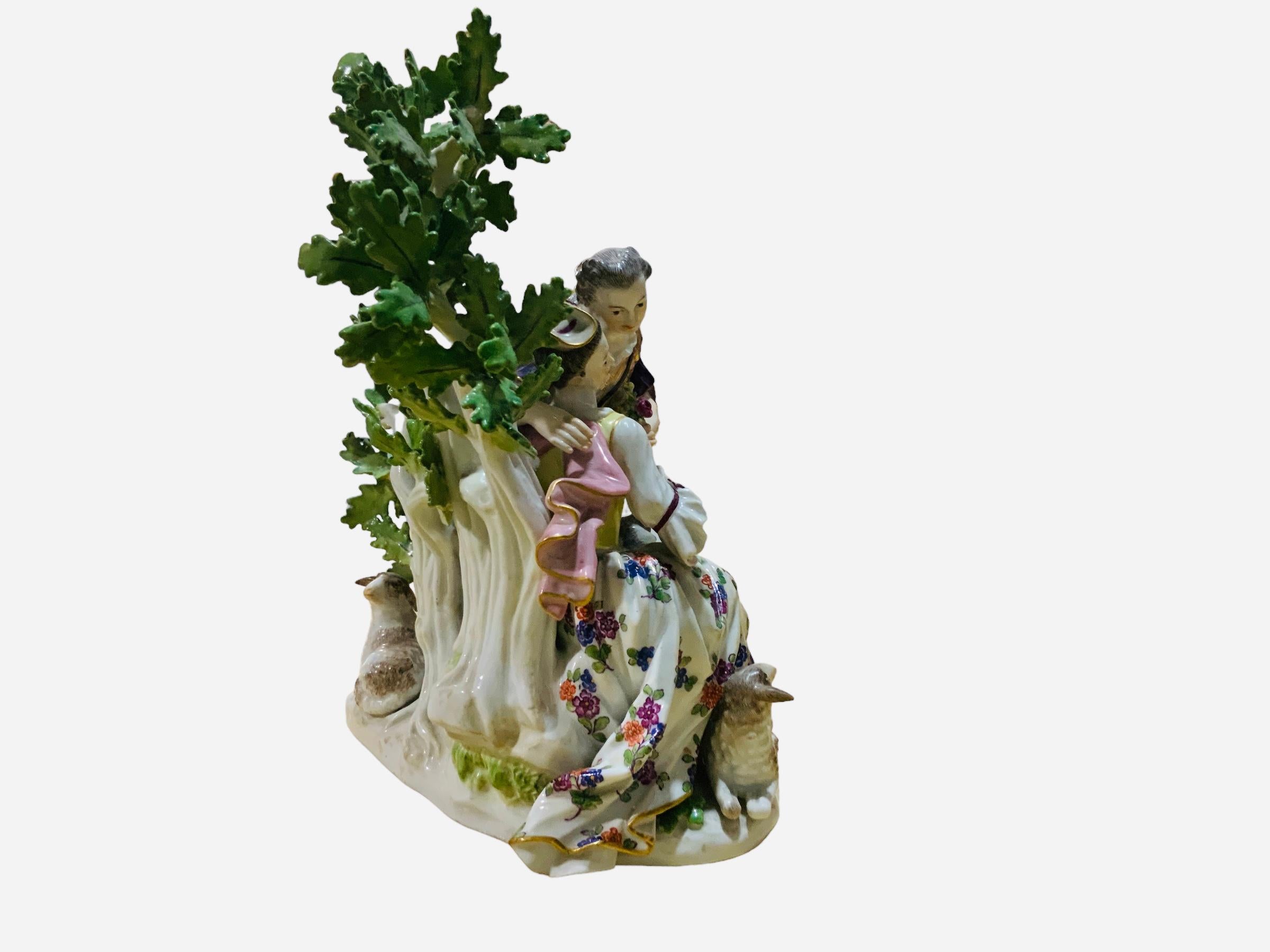 Grupo de figuras de porcelana de Meissen de una pastora y un soldado siglo XX en venta