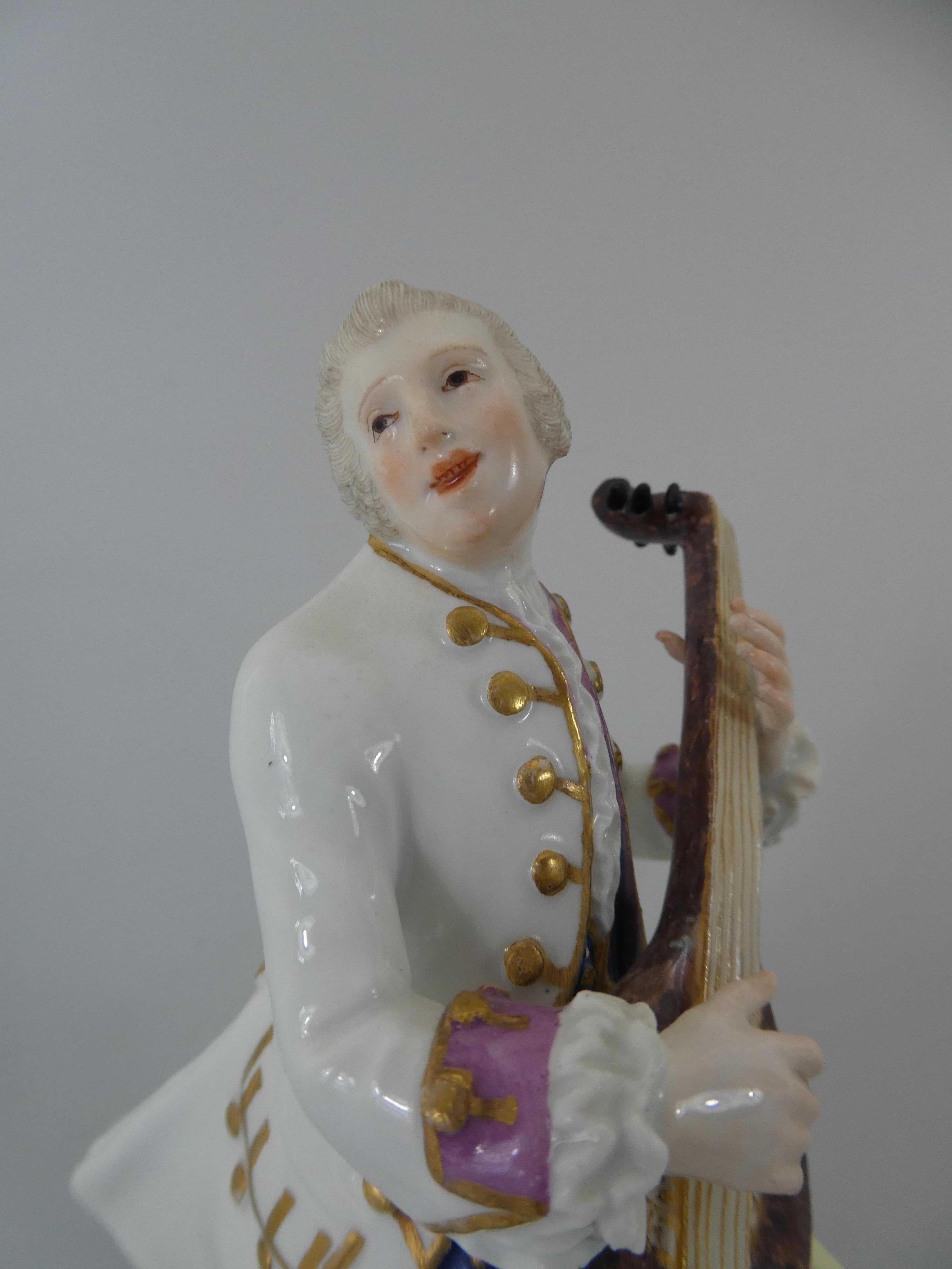 Meissen Porcelain Figure of a Lute Player, Paul Reinicke, circa 1740 3