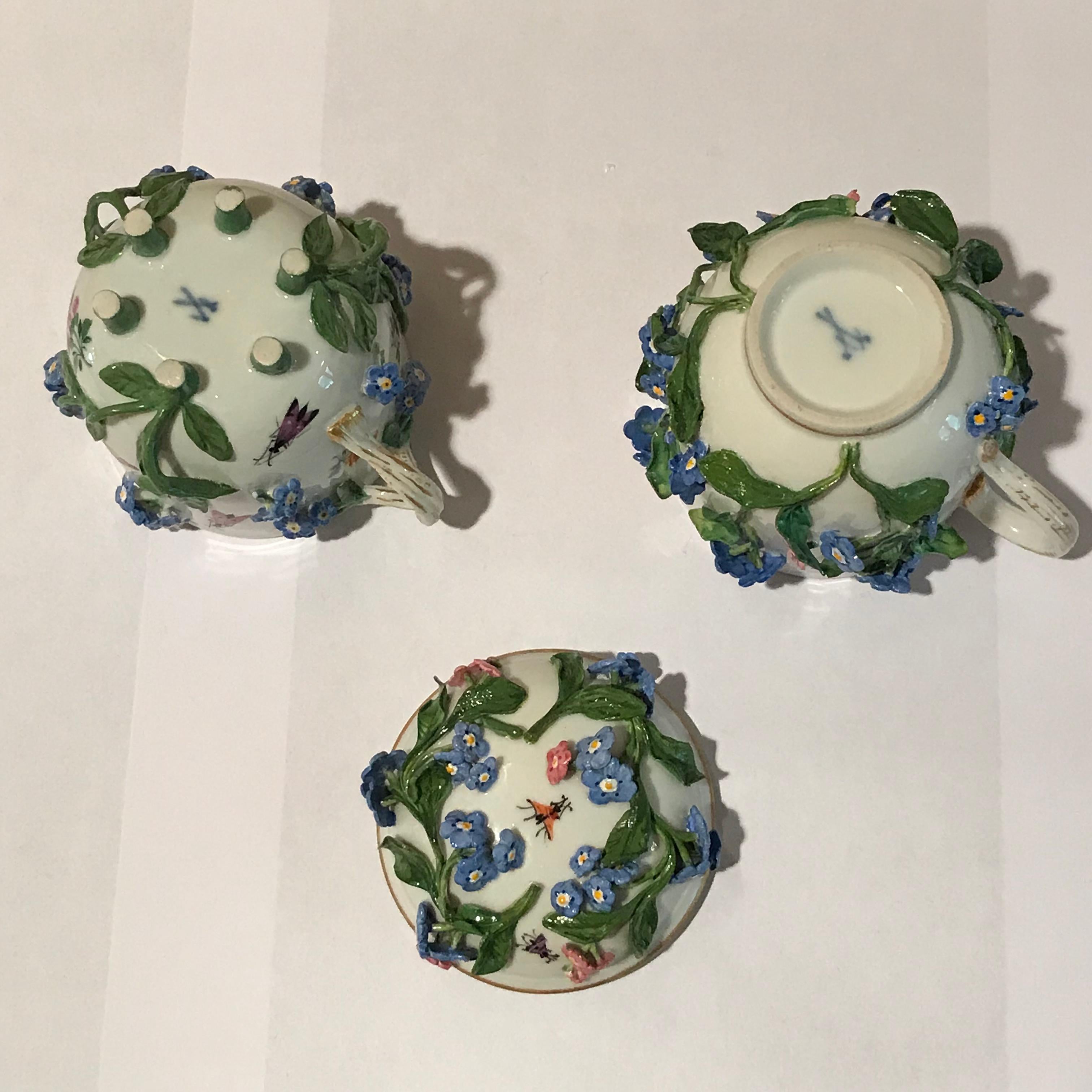 Meissen Porcelain 'Forget Me Not' Tea Set For Sale 5
