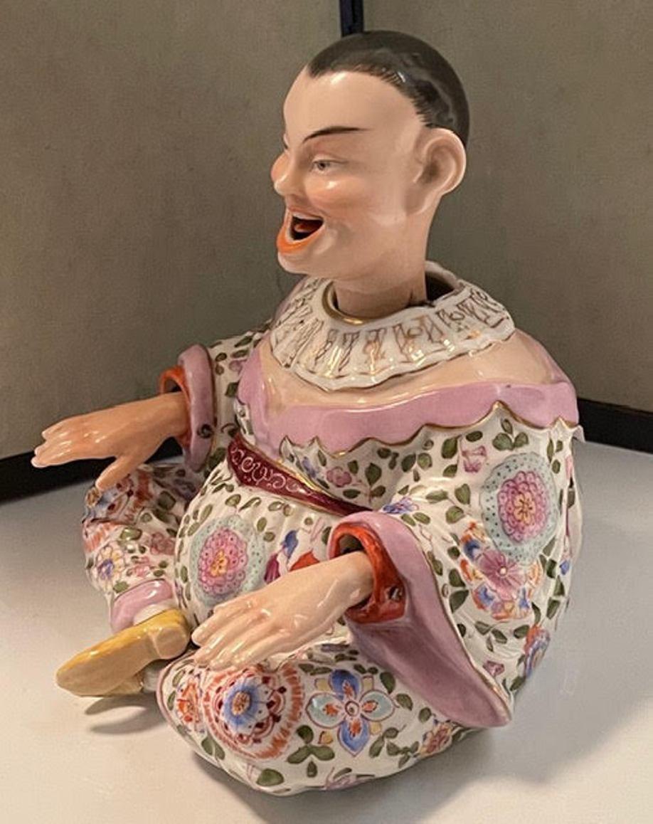 Meissen Porcelain Nodder in Seated Position In Good Condition For Sale In New York, NY