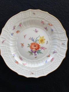 Meissen Porcelain, Pair of "Neu-Ozier" Molded Plates, 19th Century