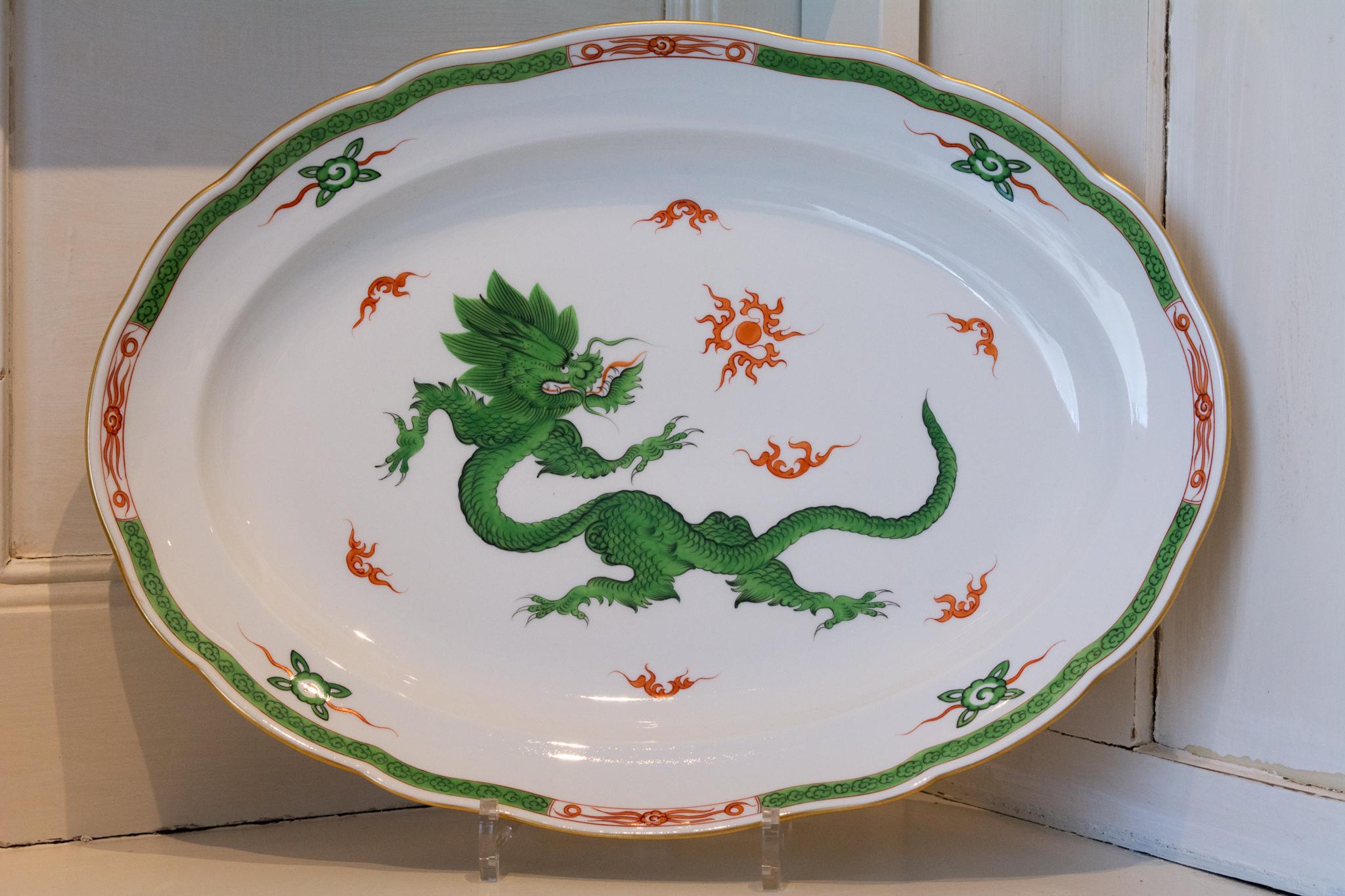 Meissen Porcelain Pearl Ming Dragon Green Ornate Border Service pour 12 personnes en vente 5
