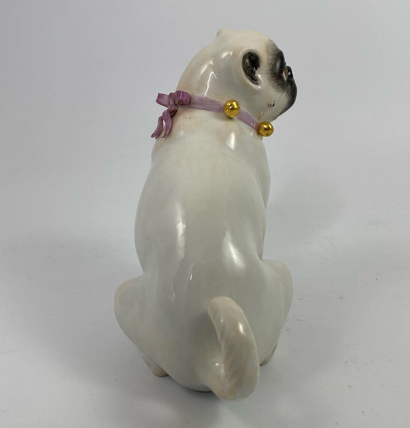 Allemand Dog à pattes en porcelaine de Meissen, vers 1930