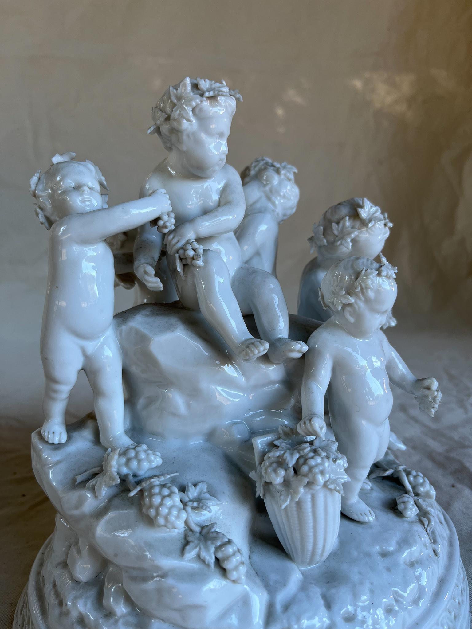 German Meissen Porcelain Puttis Group, End of the 18th Century For Sale