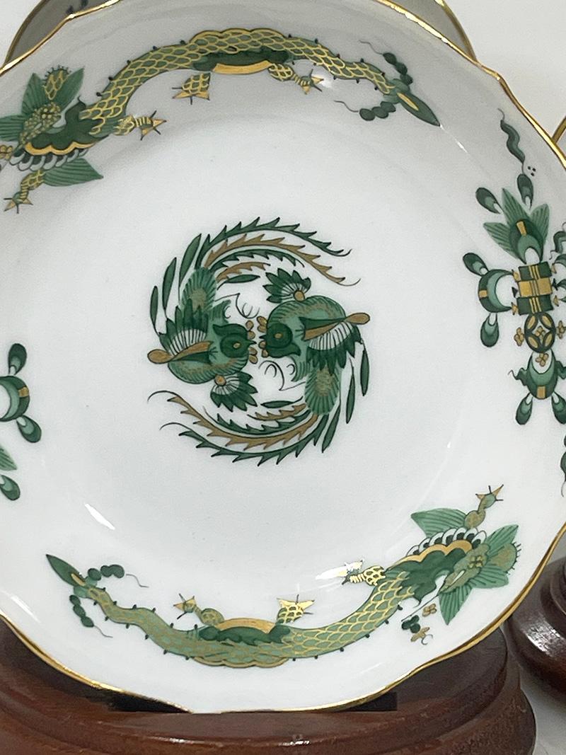 Tazze e piattini Rich Court Dragon di Meissen Porcelain, Germania 1960 In condizioni buone in vendita a Delft, NL