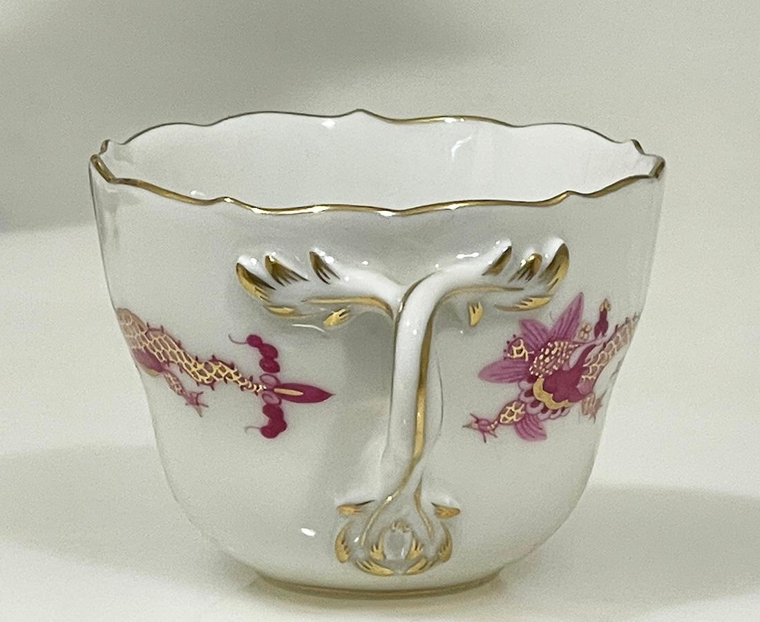 Tazze e piattini Rich Court Dragon di Meissen Porcelain, Germania 1960 in vendita 1