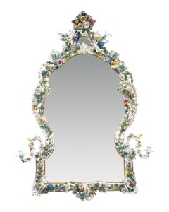 Miroir rococo en porcelaine de Meissen