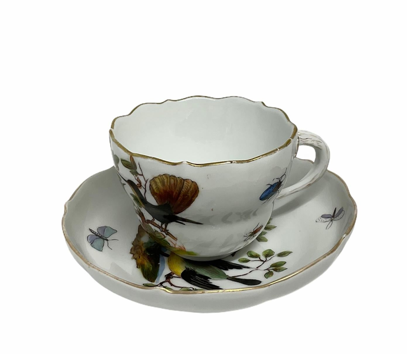 Set aus Tasse und Untertasse aus Meissener Porzellan mit Rothschild-Muster und Vögeln im Zustand „Gut“ im Angebot in Guaynabo, PR