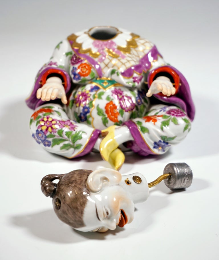 Meissen Porcelain Seated Buddha as a Wiggling Pagoda, by Kaendler, Around 1900 1