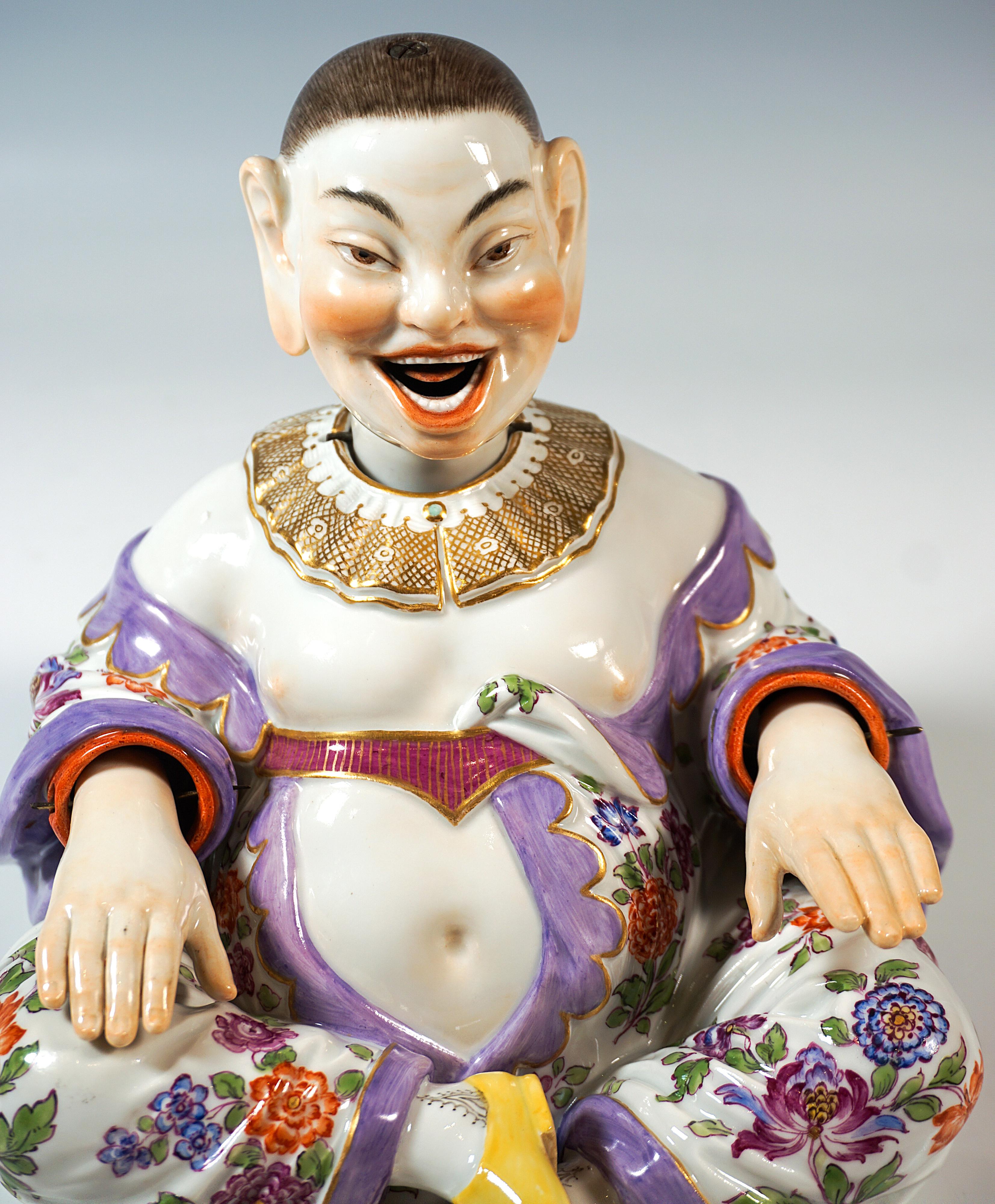 Meissen Porcelain, Figura de Buda sentado como pagoda contoneándose, Por Kaendler, Ca 1860 Hecho a mano en venta
