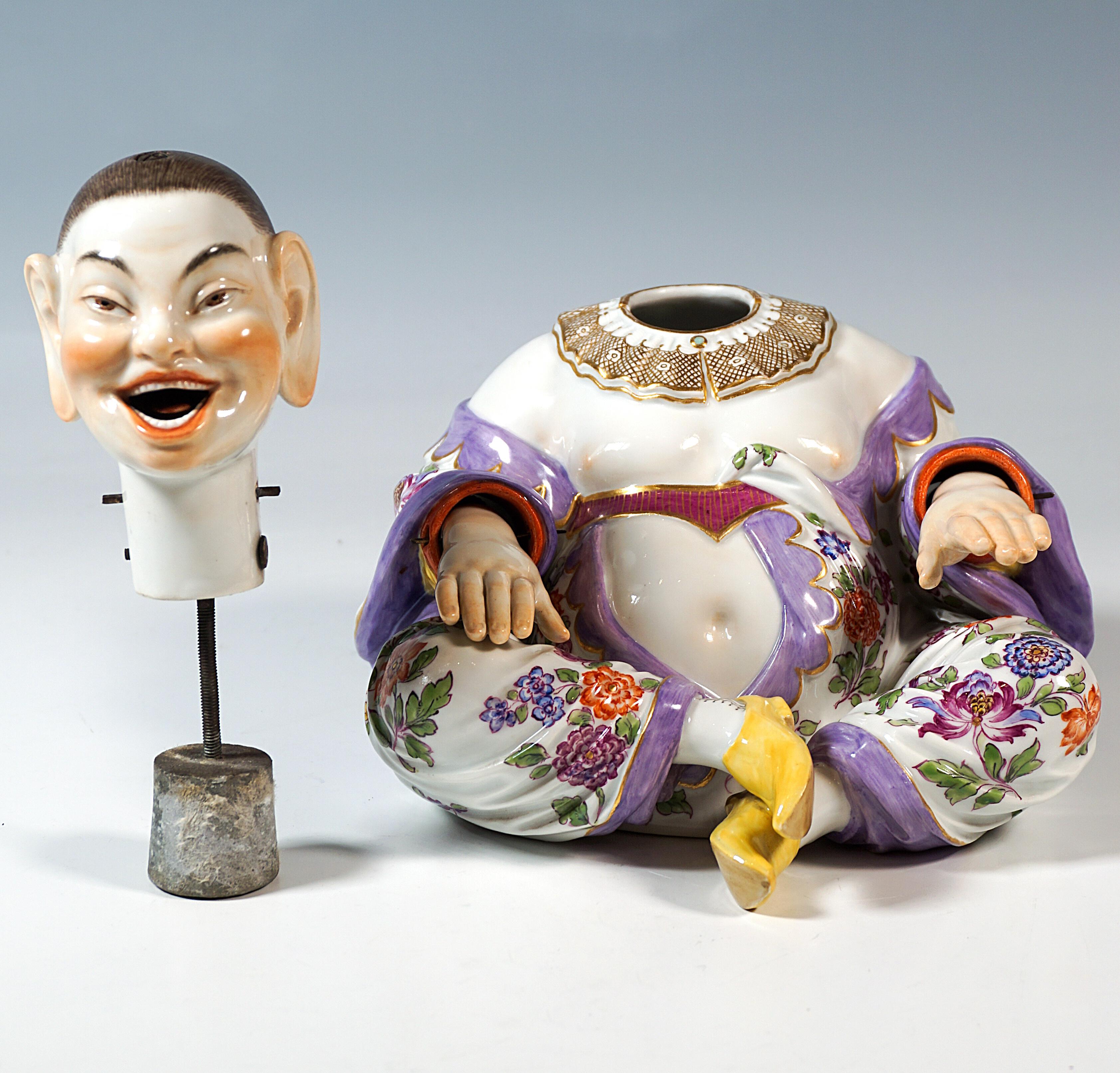 Meissen Porcelain, Figura de Buda sentado como pagoda contoneándose, Por Kaendler, Ca 1860 en Bueno estado para la venta en Vienna, AT