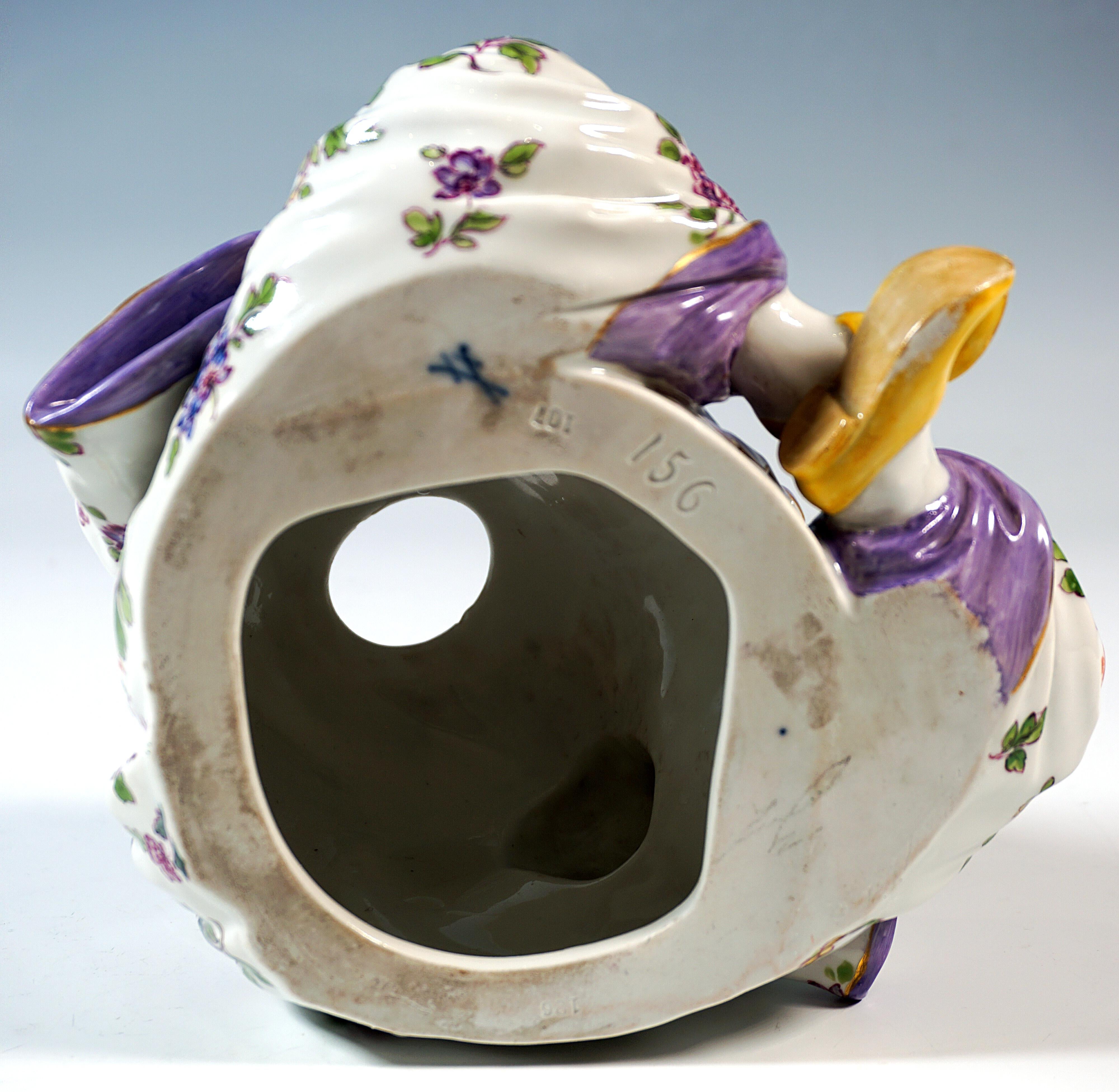 Meissen Porcelain, Figura de Buda sentado como pagoda contoneándose, Por Kaendler, Ca 1860 Mediados del siglo XIX en venta