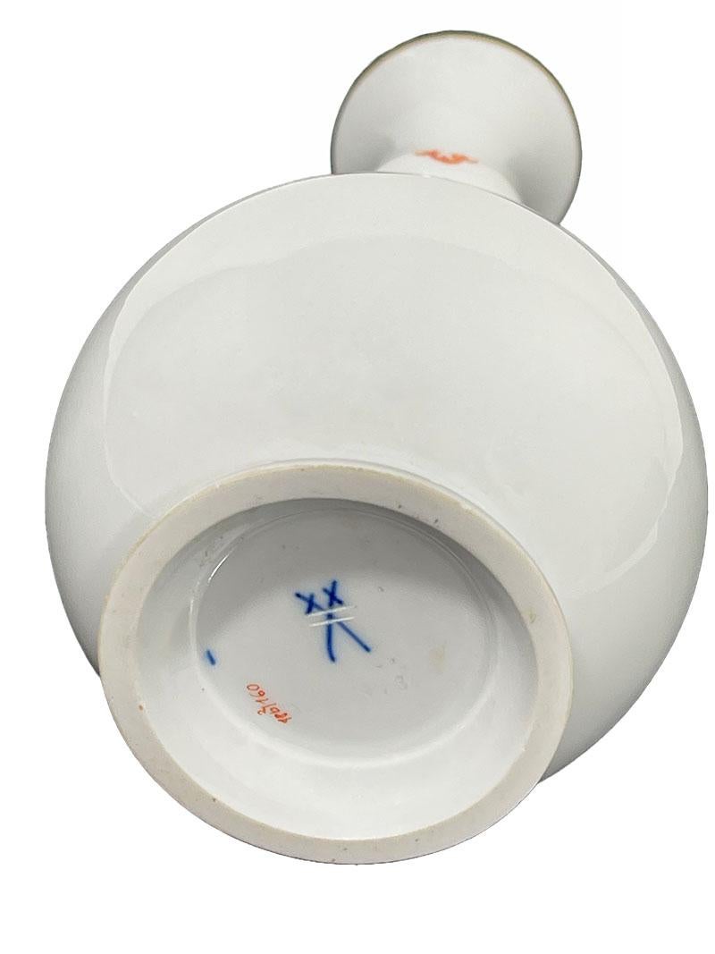 Jarrón de pomo pequeño de porcelana de Meissen con motivo 