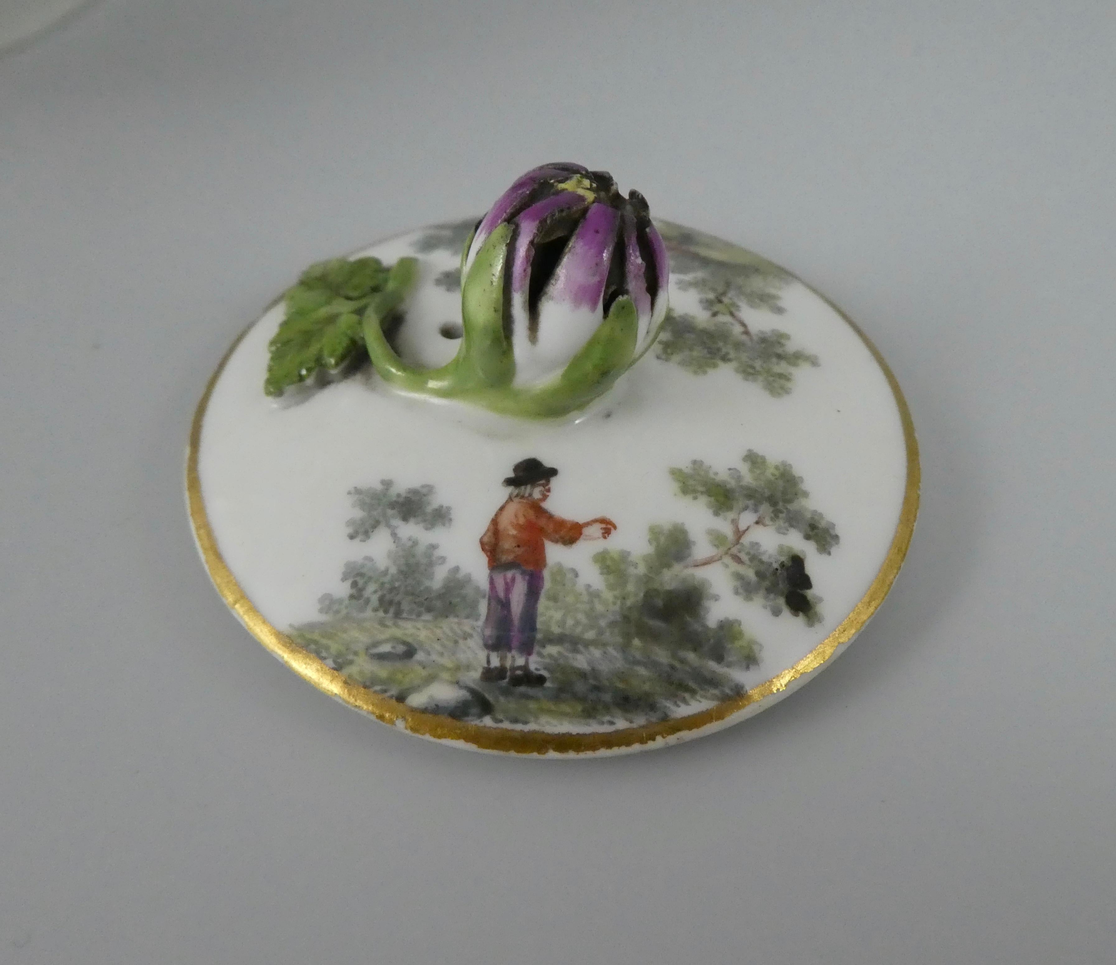 Meissen Porcelain Teapot and Cover, circa 1740 1