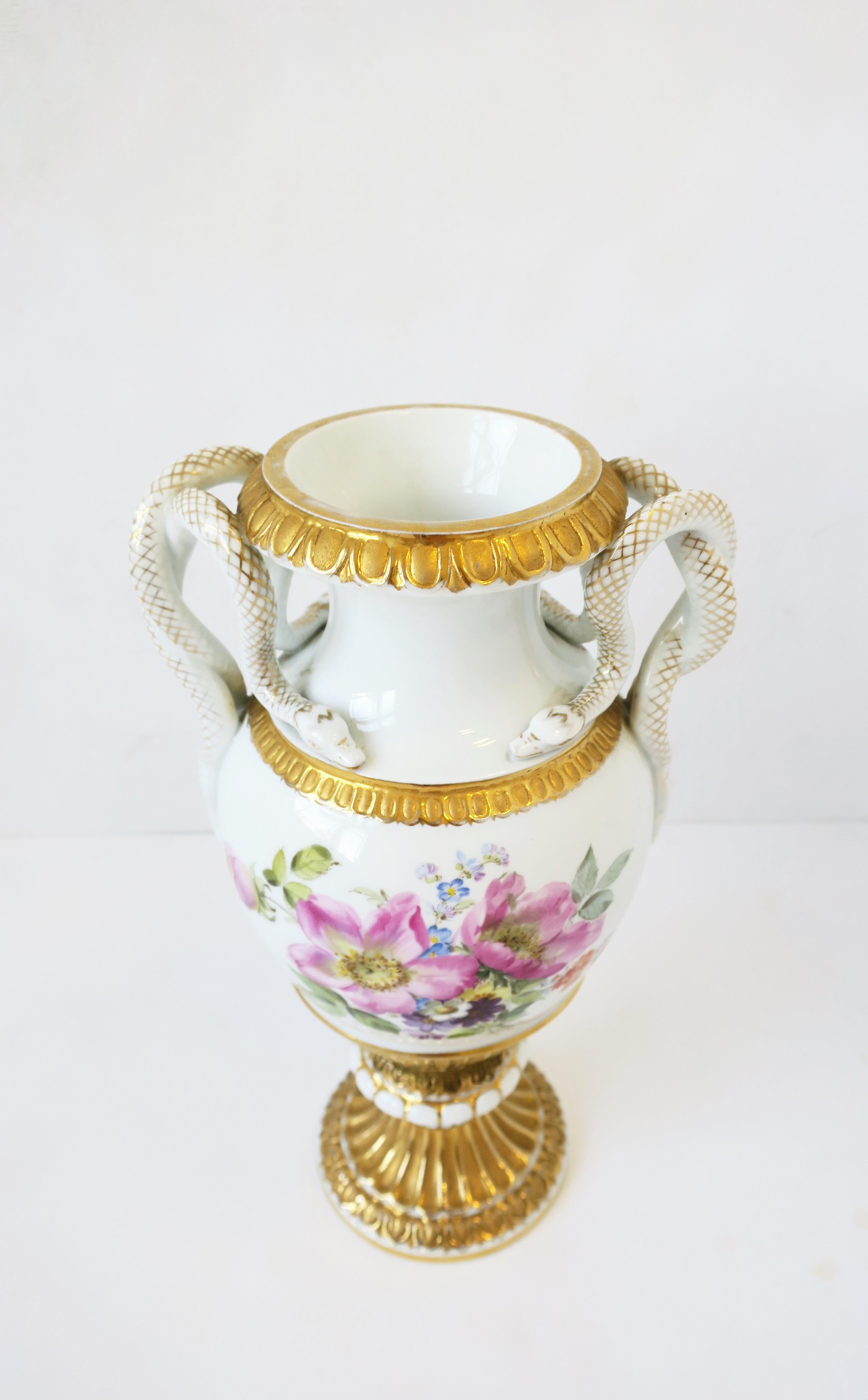 Meissen Porcelain Urn Snake Handles Amphora, Germany For Sale 1