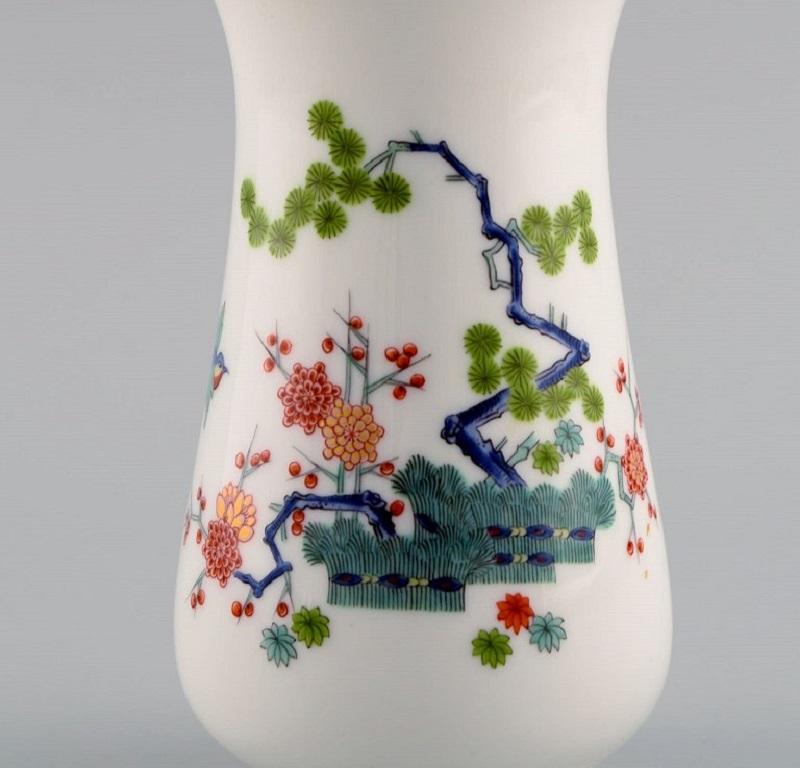 German Meissen porcelain vase with hand-painted branches, flowers and birds. Japanism For Sale