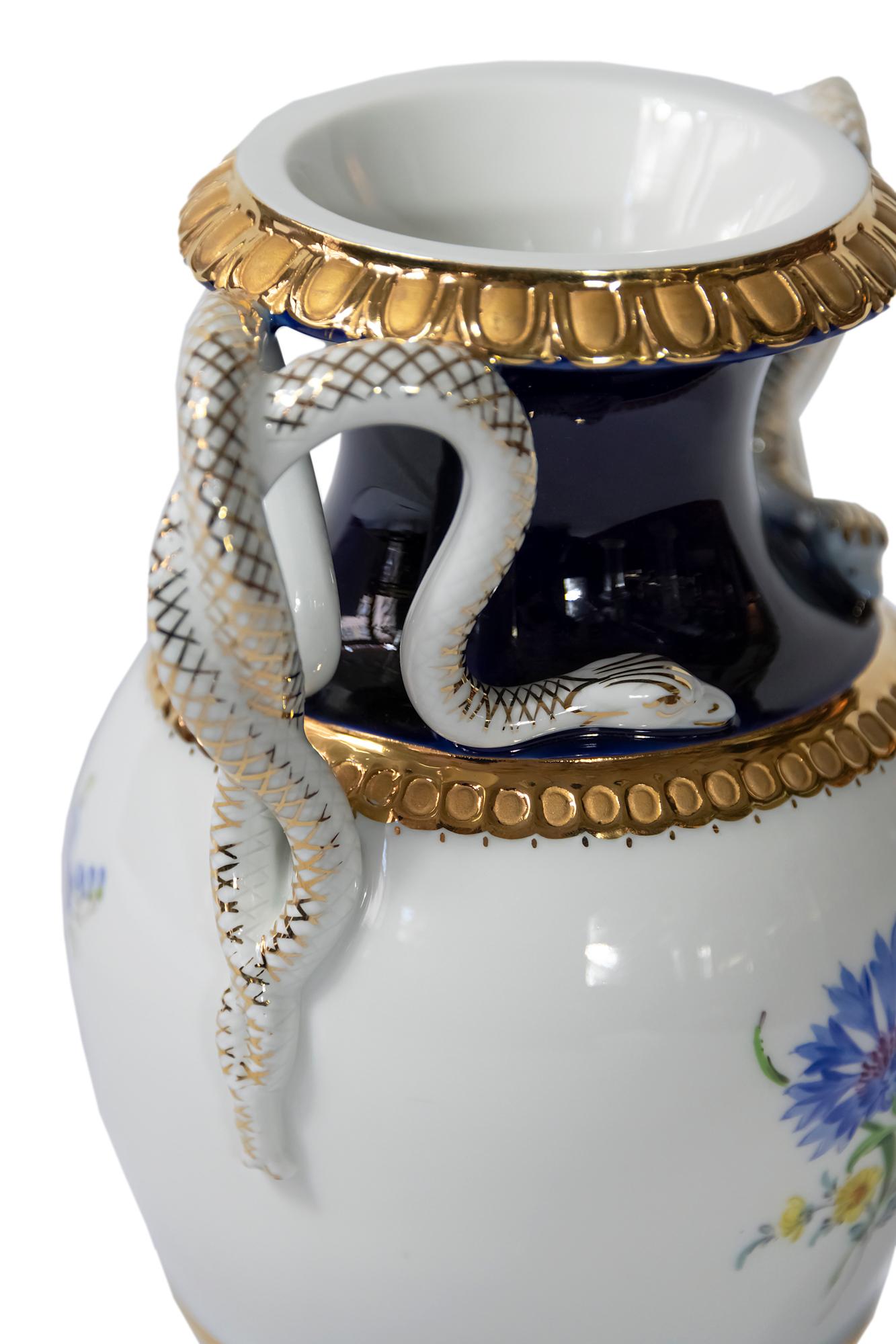 Meissen Porcelain Vase with Snake Handles In Good Condition In Vilnius, LT