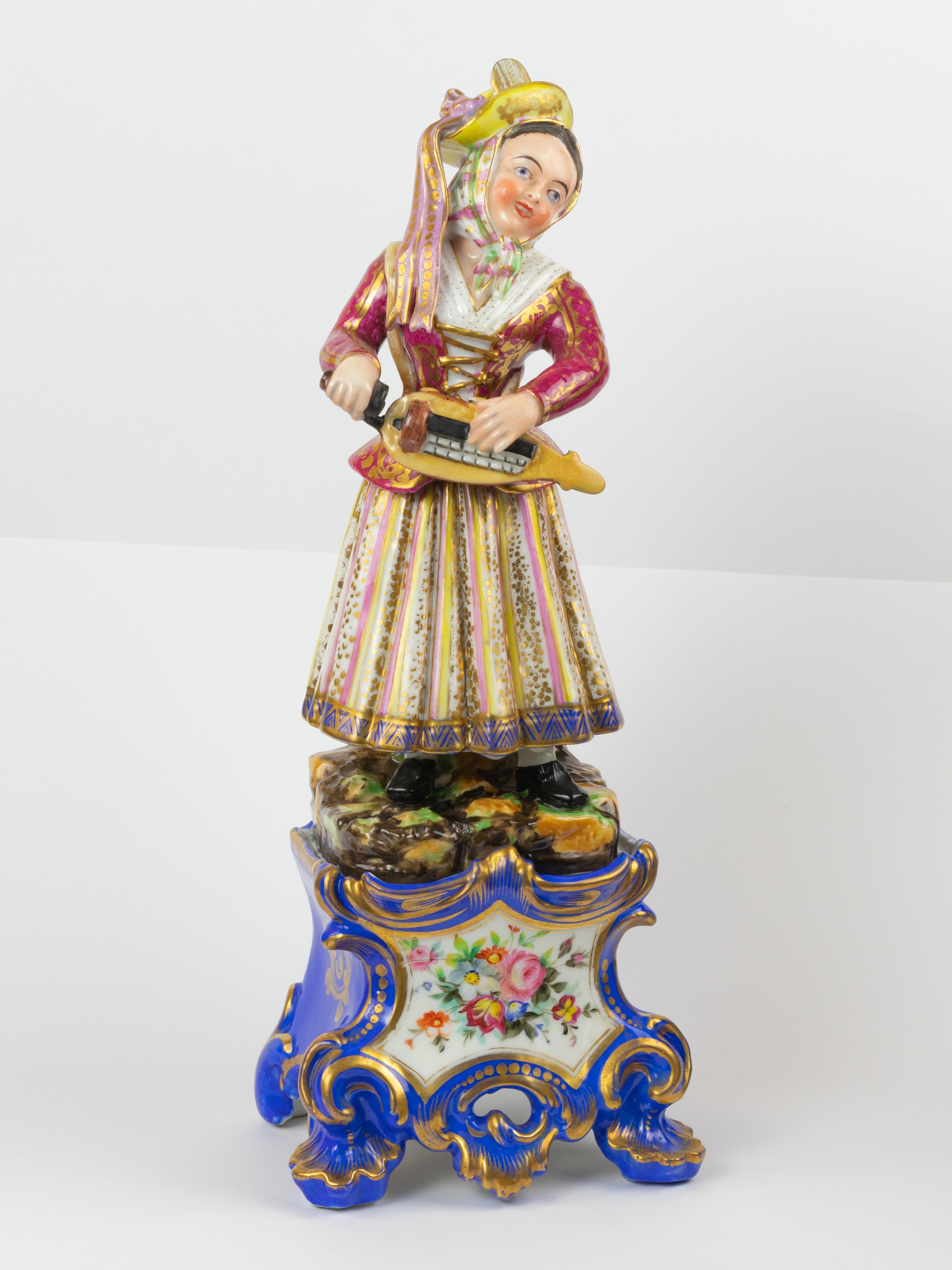Meissen Porcelain Woman Porcelain Figure, (20th Century) For Sale 5