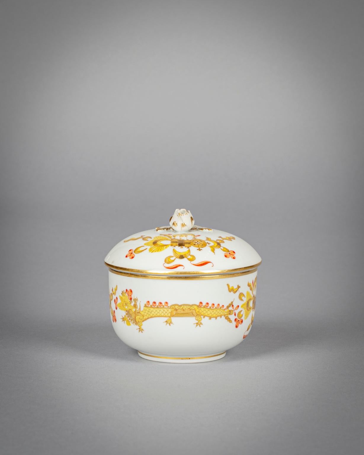 Porcelaine Service à thé au dragon jaune en porcelaine de Meissen, 20e siècle en vente
