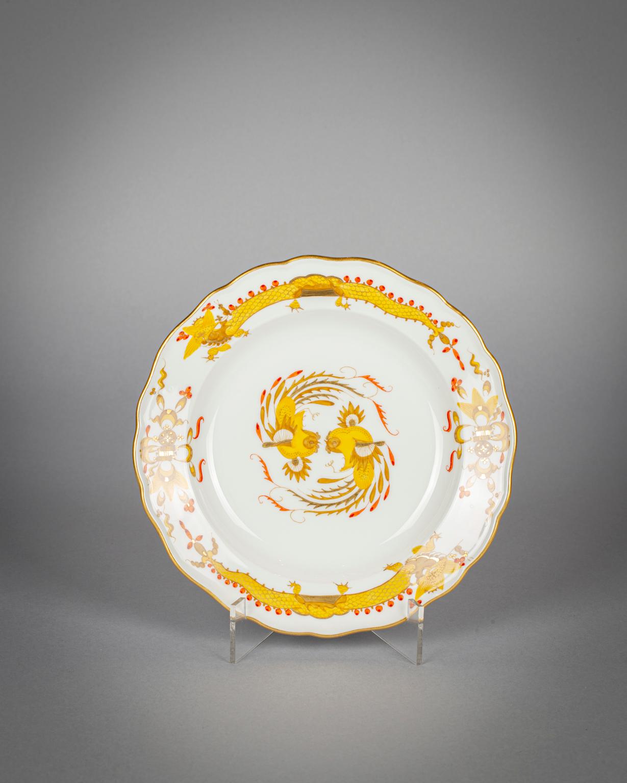 Service à thé au dragon jaune en porcelaine de Meissen, 20e siècle en vente 3