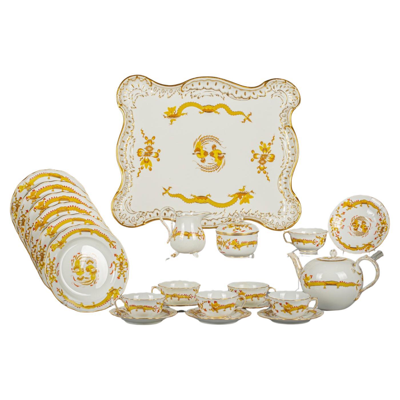 Service à thé au dragon jaune en porcelaine de Meissen, 20e siècle