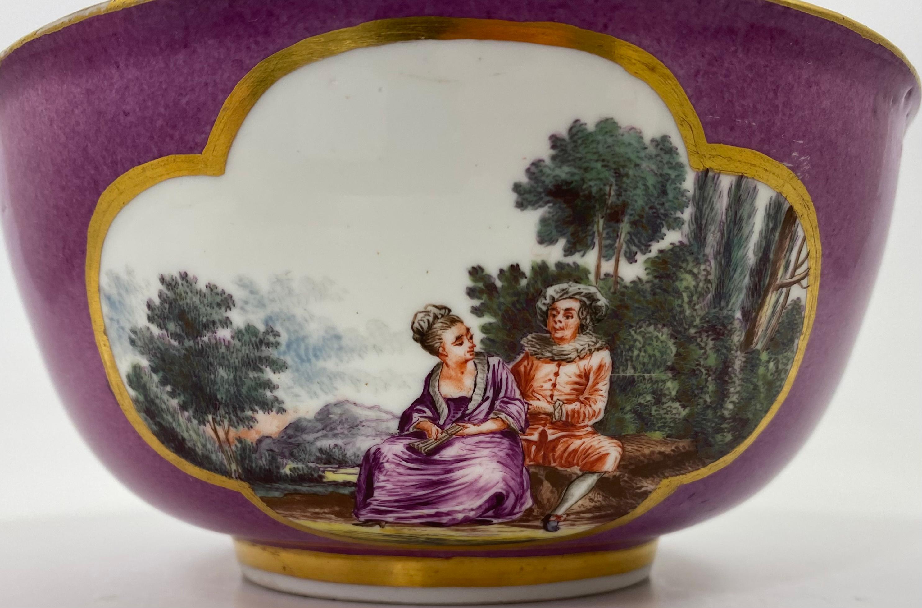 Meissen ‘Puce Ground’ Porcelain Bowl, C. 1740 For Sale 3
