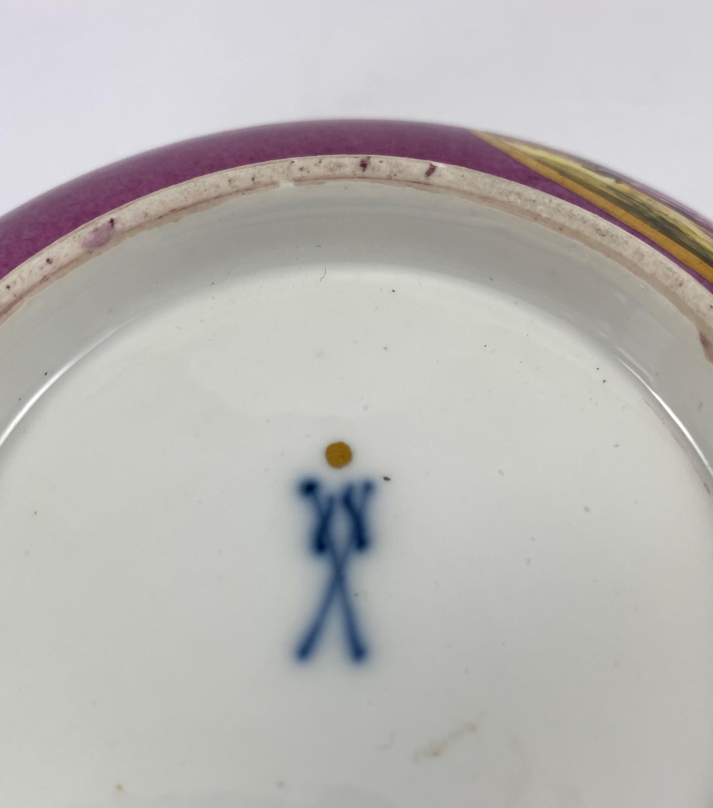 Meissen ‘Puce Ground’ Porcelain Bowl, C. 1740 In Excellent Condition For Sale In Gargrave, North Yorkshire