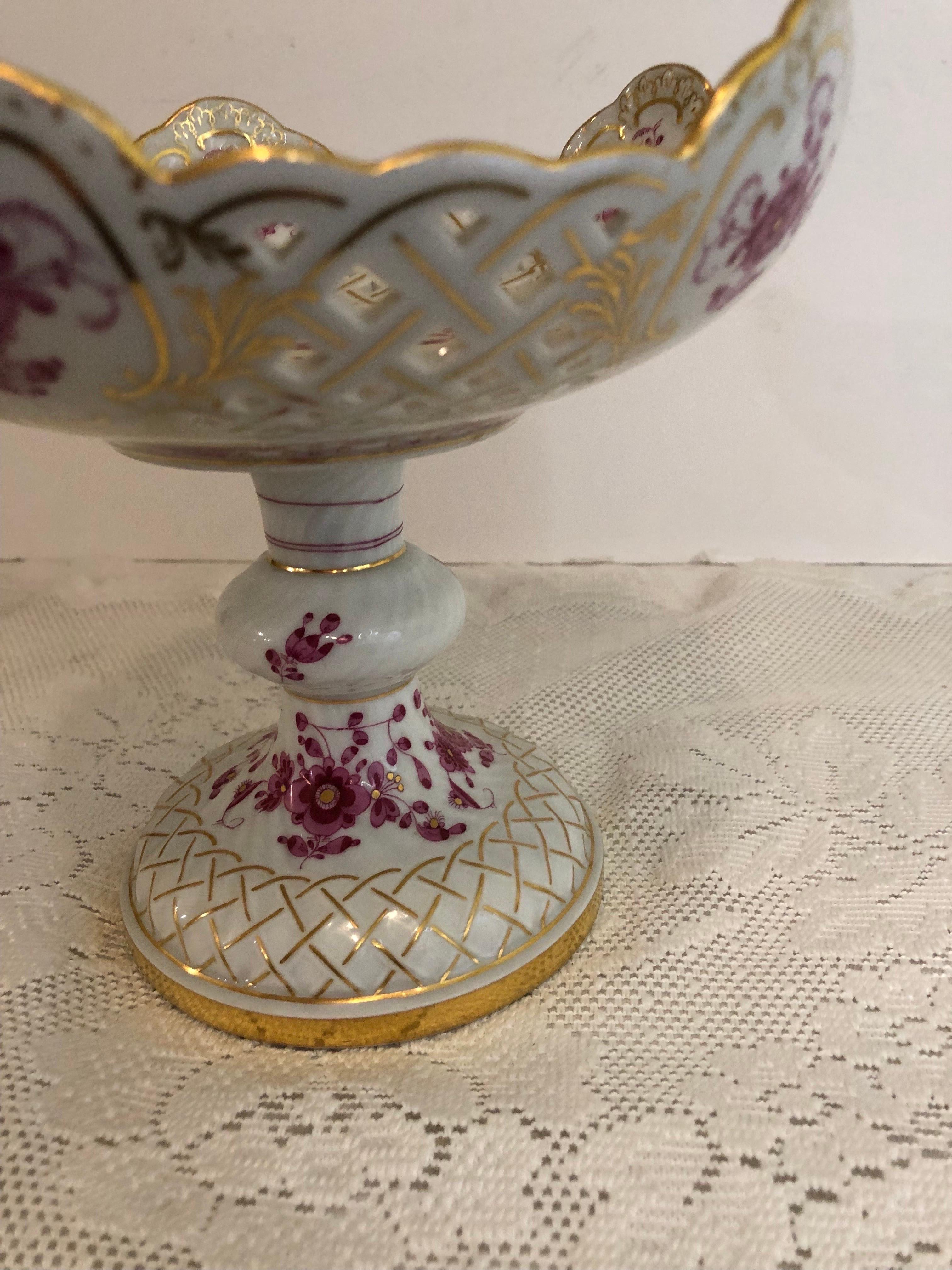 Meissen Purple Indian Reticulated Compote with Pink, Puce and Gold Decoration In Good Condition In Boston, MA