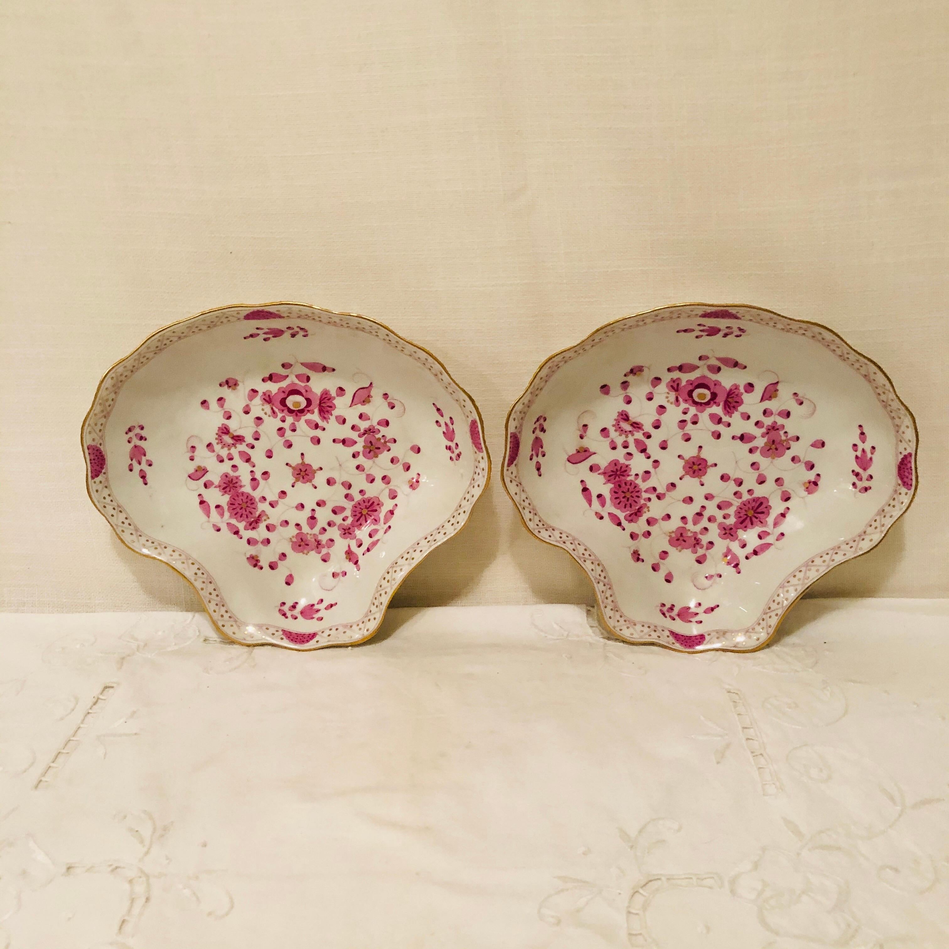 Hand-Painted Meissen Purple Indian Shell Formed Bowls with Seashell Shaped Backs