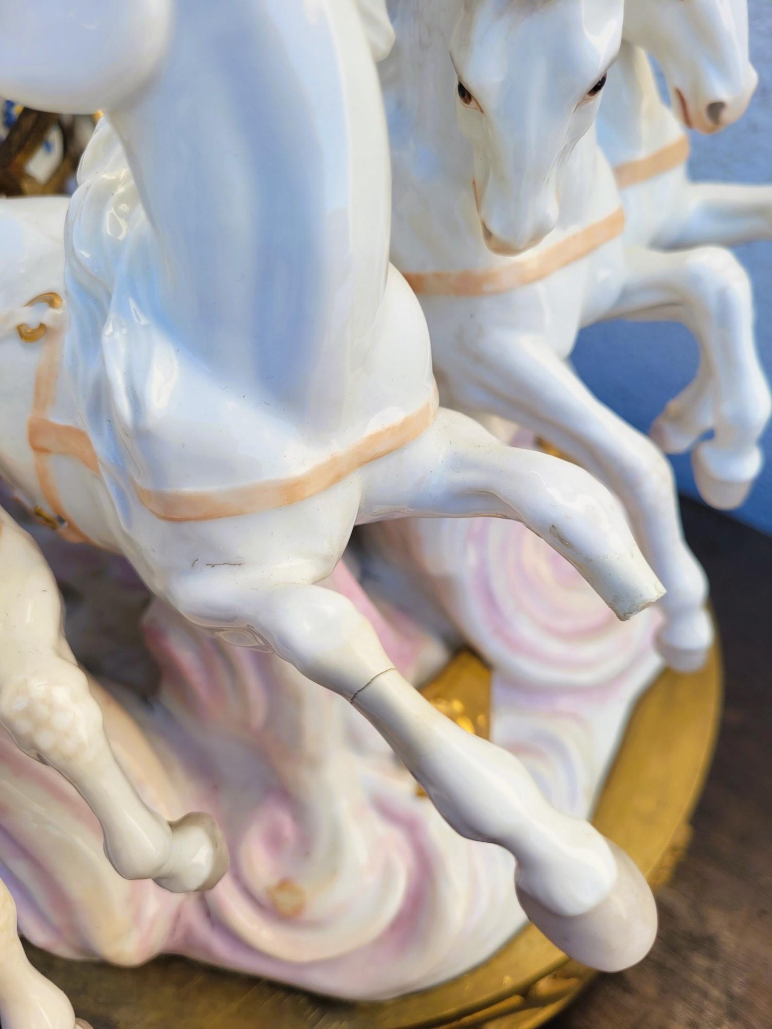Europeo Sapore di Meissen, Putto che guida un carretto di fiori, XIX secolo in vendita