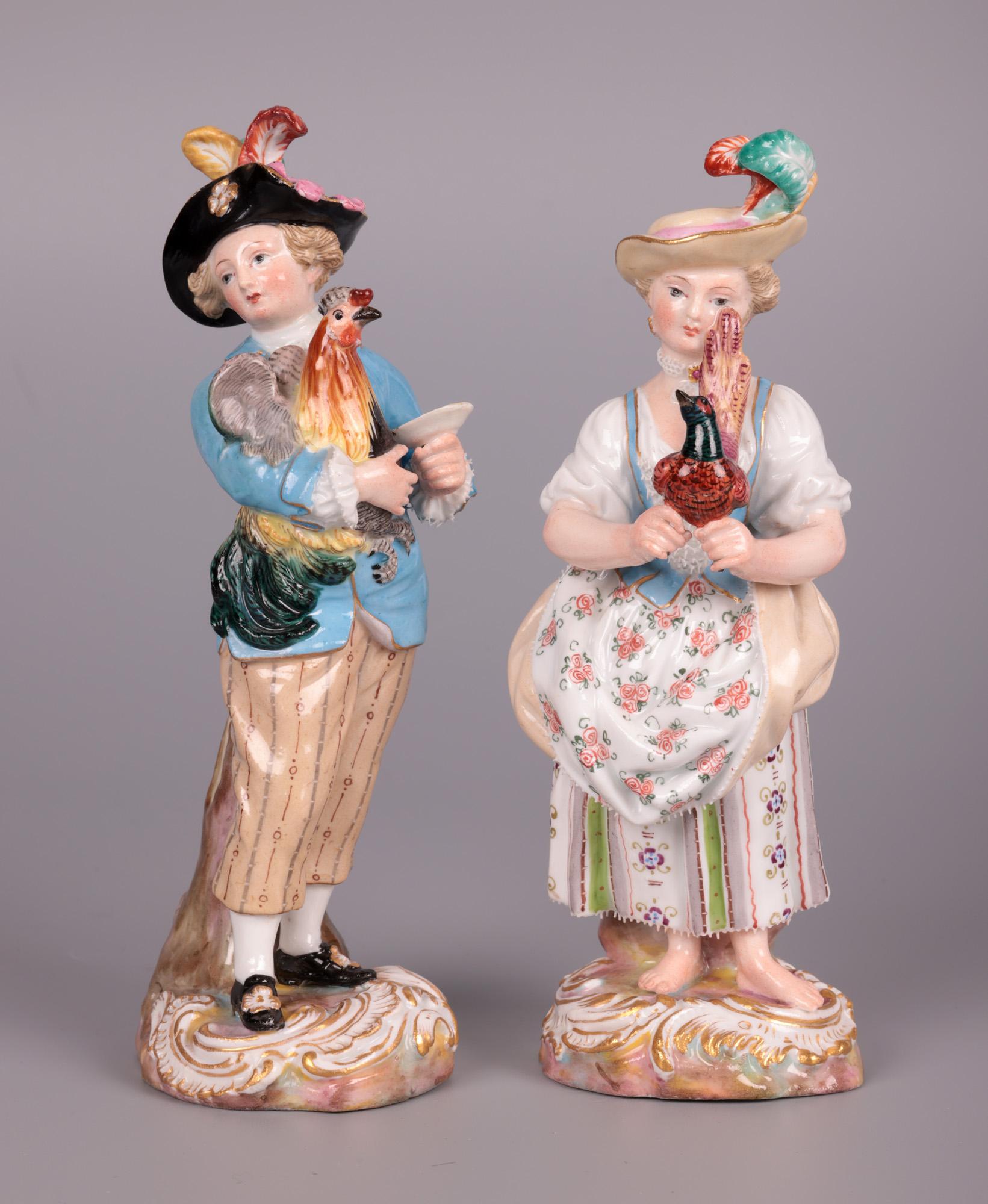 Meissen Rare Pair Porcelain Figures Holding Birds by Kändler In Good Condition For Sale In Bishop's Stortford, Hertfordshire