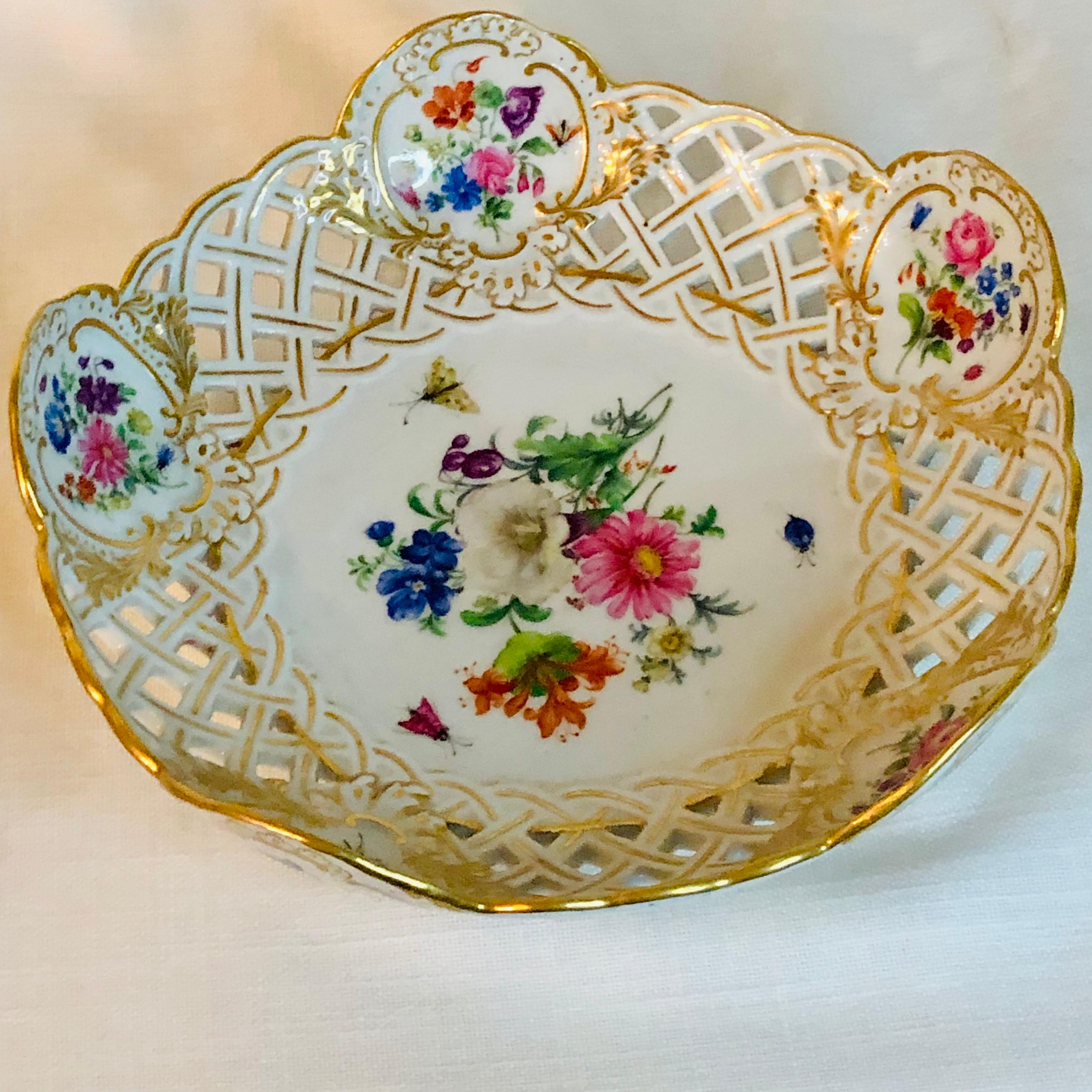 Meissen Reticulated and Fluted Bowl With central Flower Bouquet and Insects For Sale 2