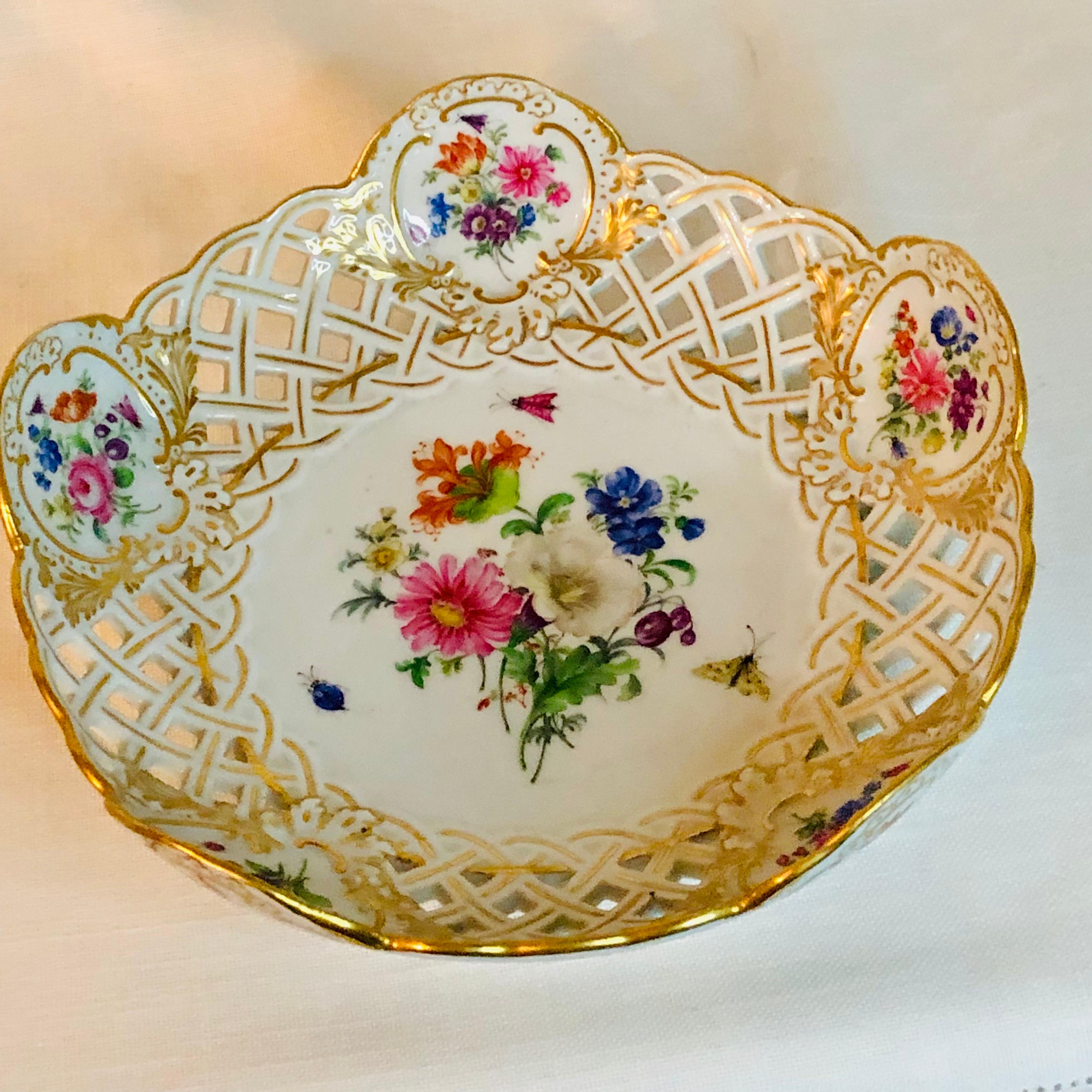 Meissen Reticulated and Fluted Bowl With central Flower Bouquet and Insects For Sale 3