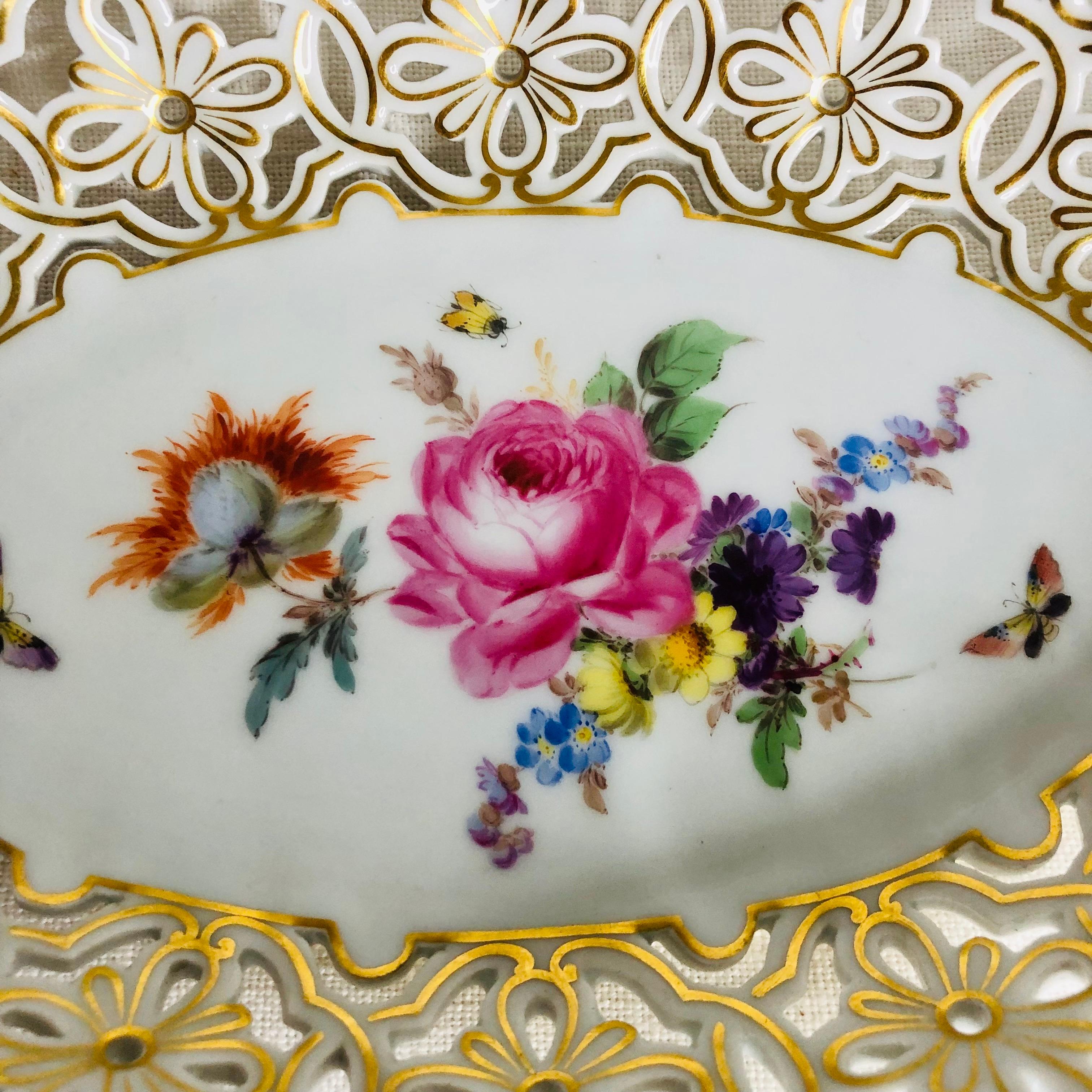 Meissen Reticulated Bowl With Flower Bouquet & Accents of Butterflies & Insects In Good Condition For Sale In Boston, MA