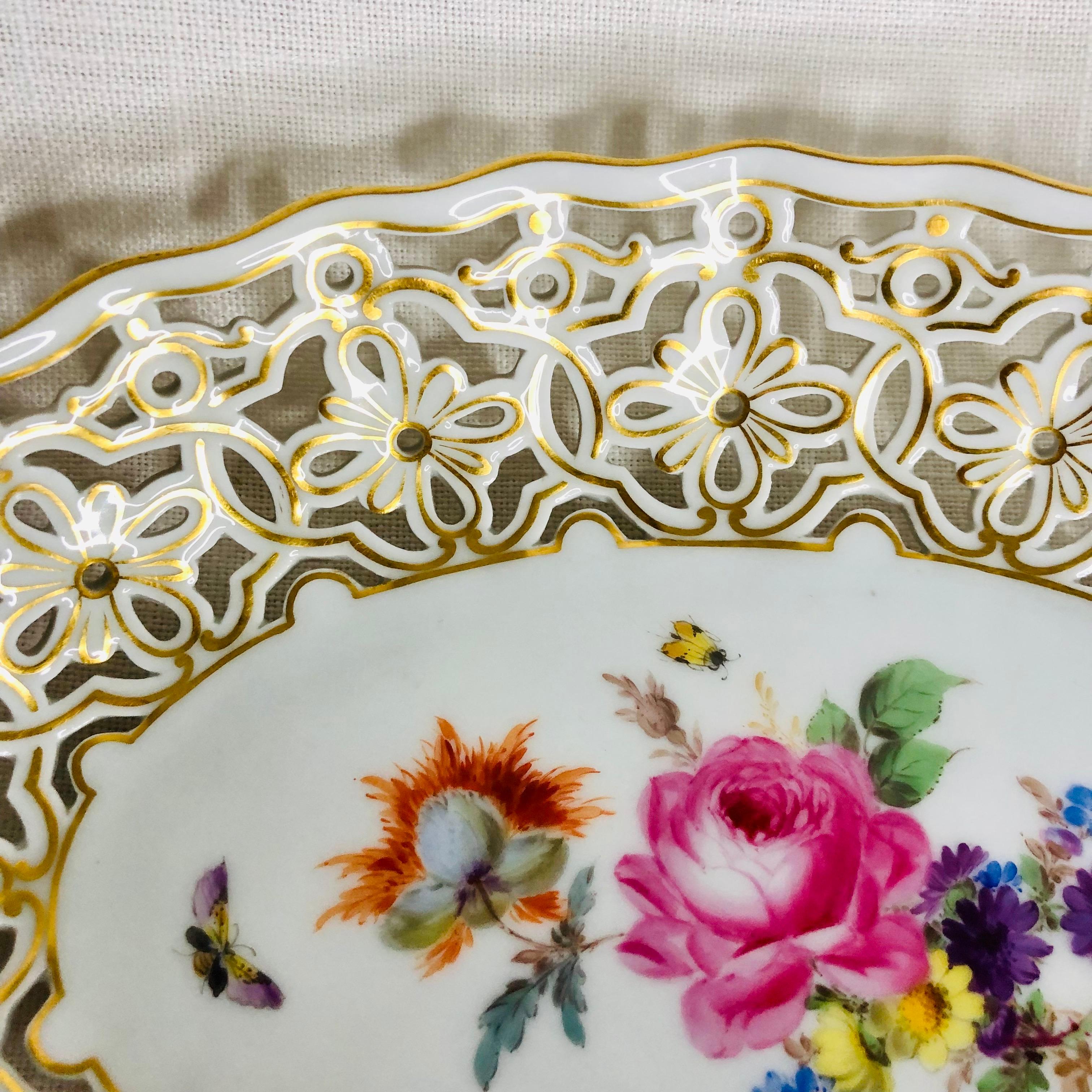 Late 19th Century Meissen Reticulated Bowl With Flower Bouquet & Accents of Butterflies & Insects For Sale