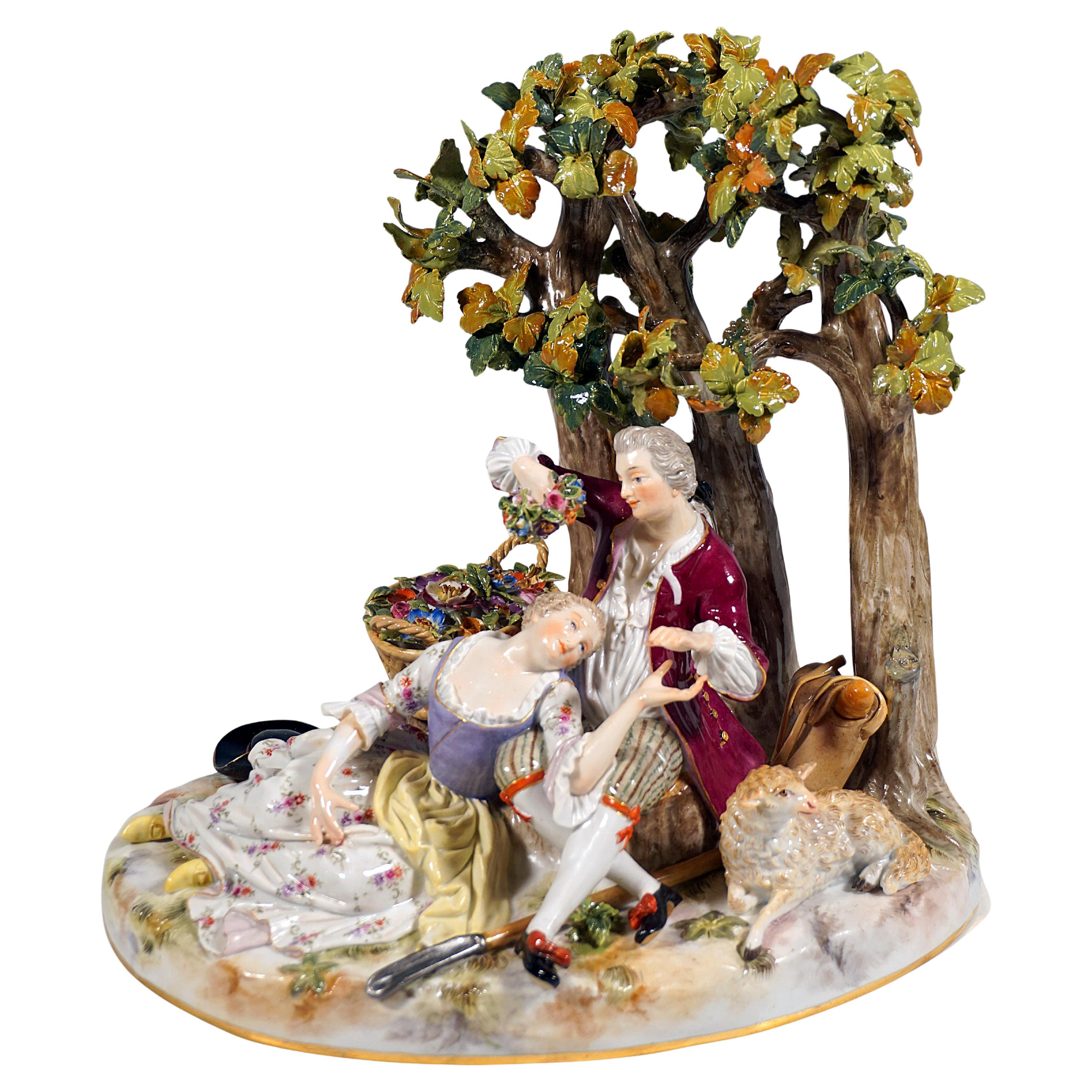Grupo rococó de Meissen, Pareja Shpherd bajo los árboles, por J.J. Kaendler, Ca 1860