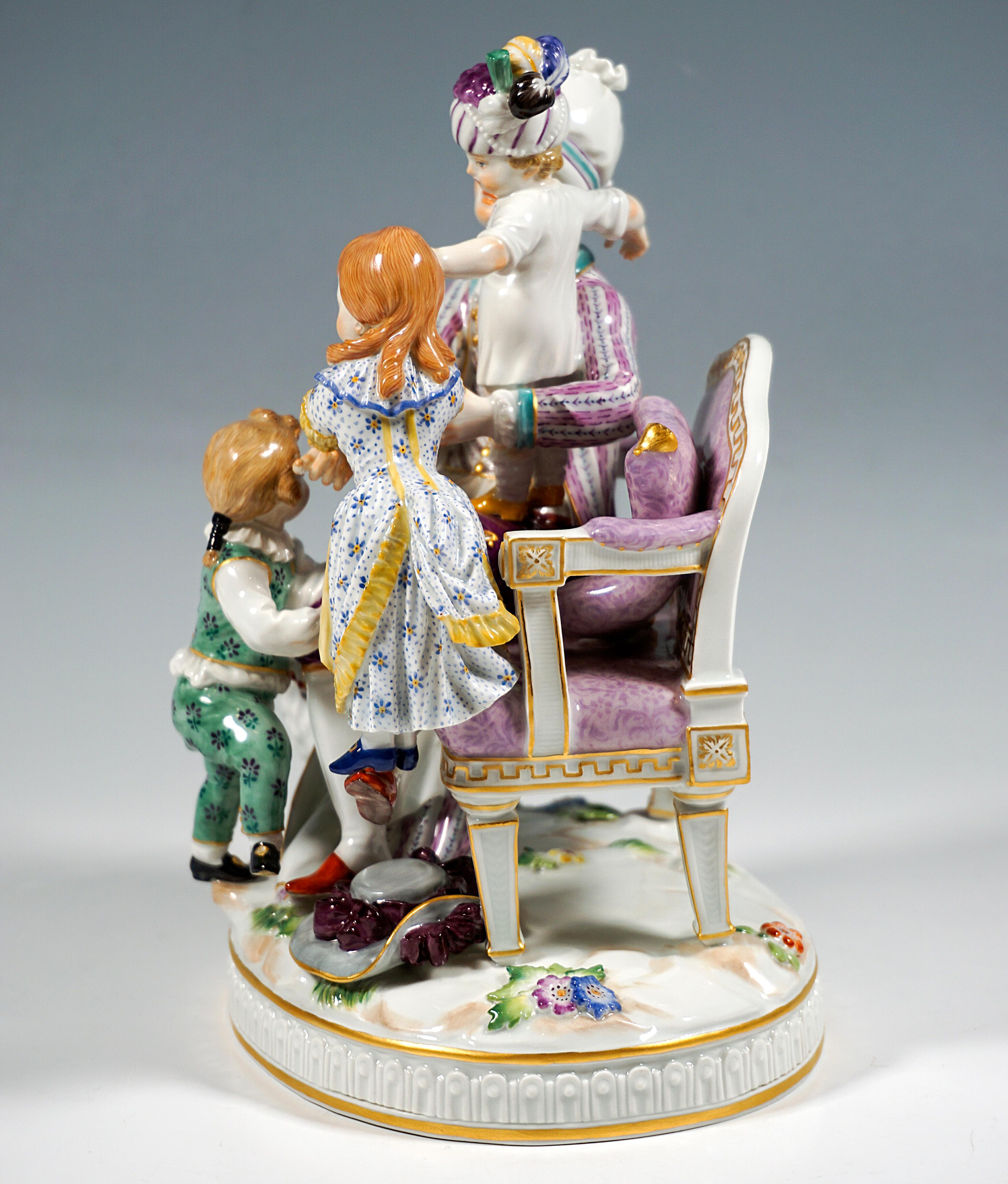 Meissen Rococo Group 'The Good Father' by J.C. Schönheit, 20th Century In Good Condition For Sale In Vienna, AT