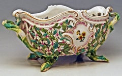 Meissen Rococo Large Oval Reticulated Basket Bowl with Flowers, circa 1763-1773