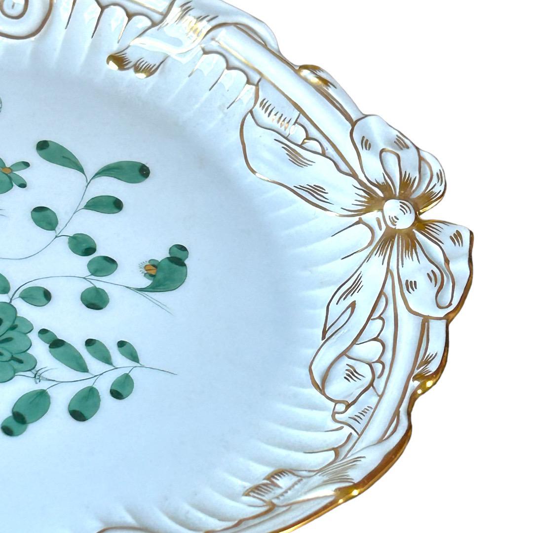 Meissen Serving Tray with Green Decorations and Gold Trim In Good Condition For Sale In Naples, FL