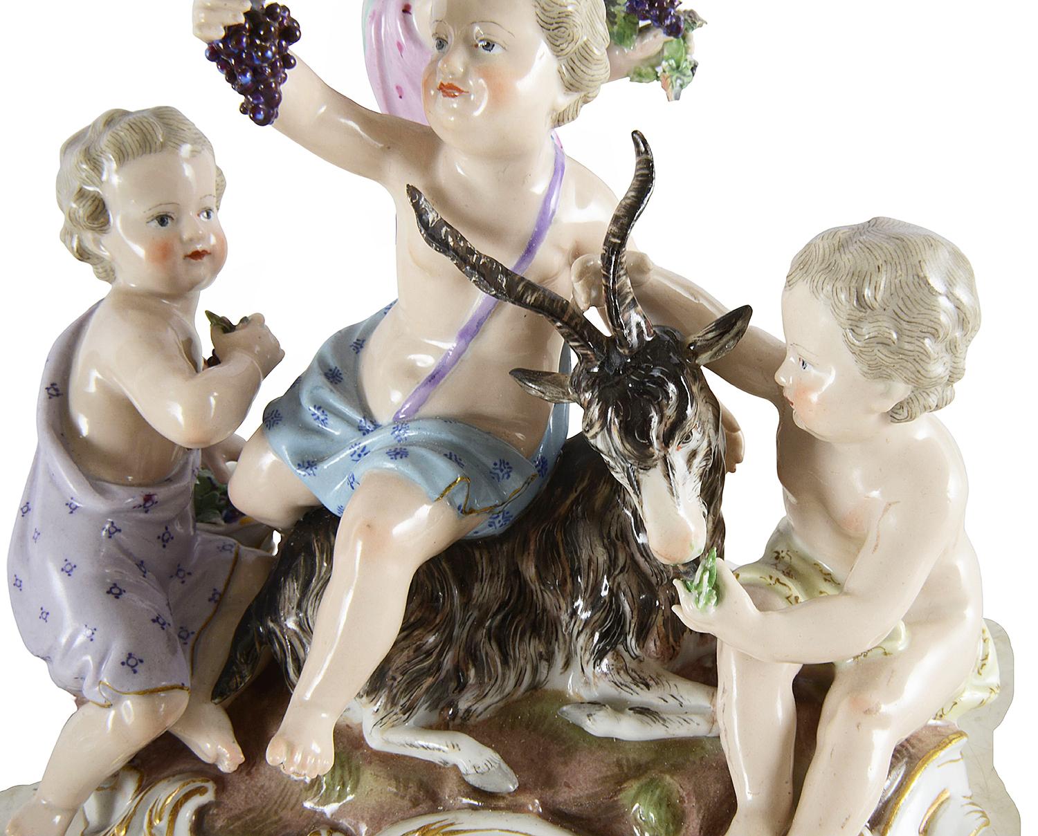 Allemand The Meissen Porcelain Set of the Four Seasons, 19e siècle en vente