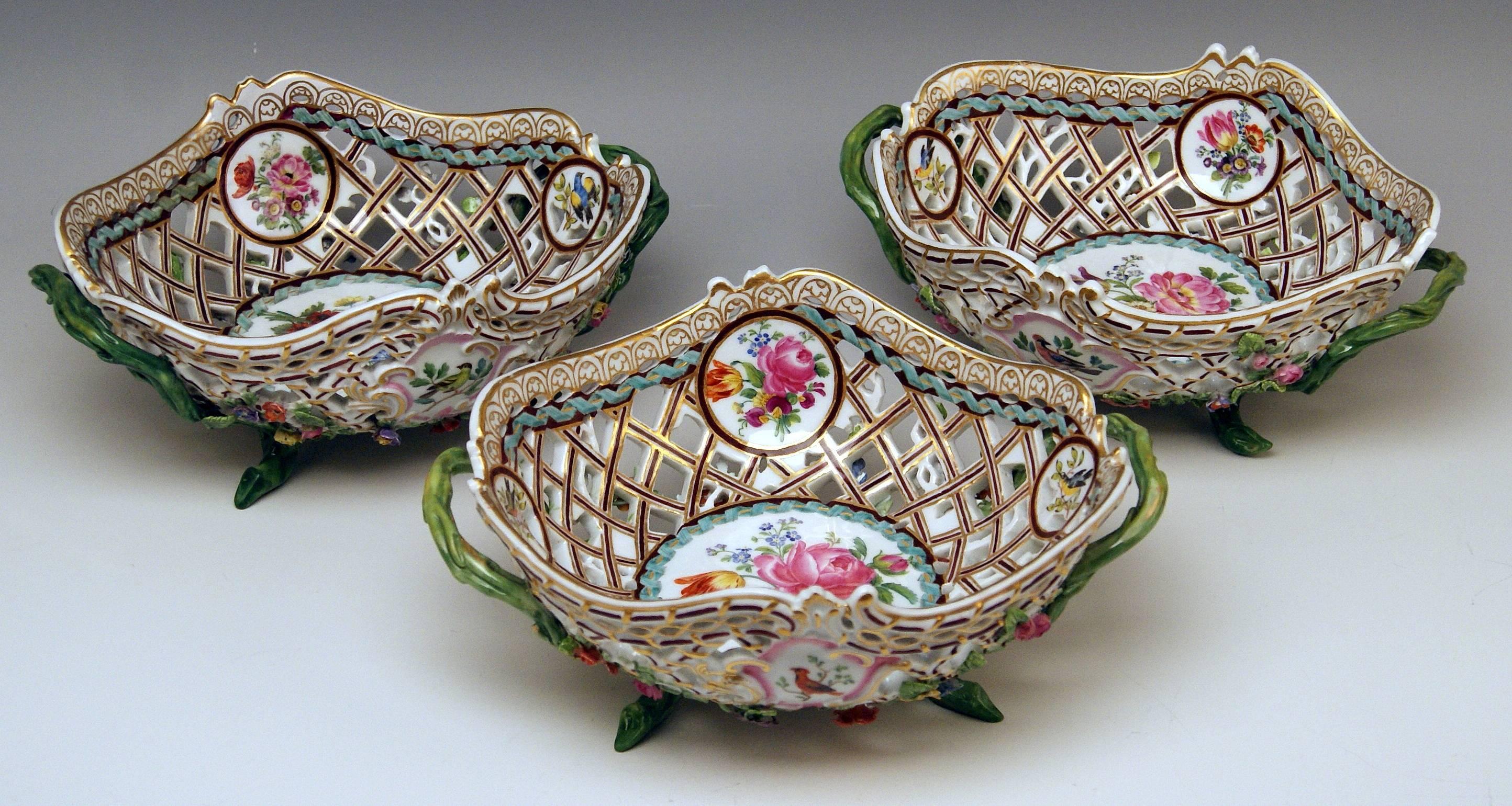 Meissen set of three oval reticulated basket bowls with flowers

Dating: 19th century / made circa 1850
Material: white porcelain / glossy finish
Technique: porcelain (modelled and fired) / painted
Model number: A 55
Various former's numbers