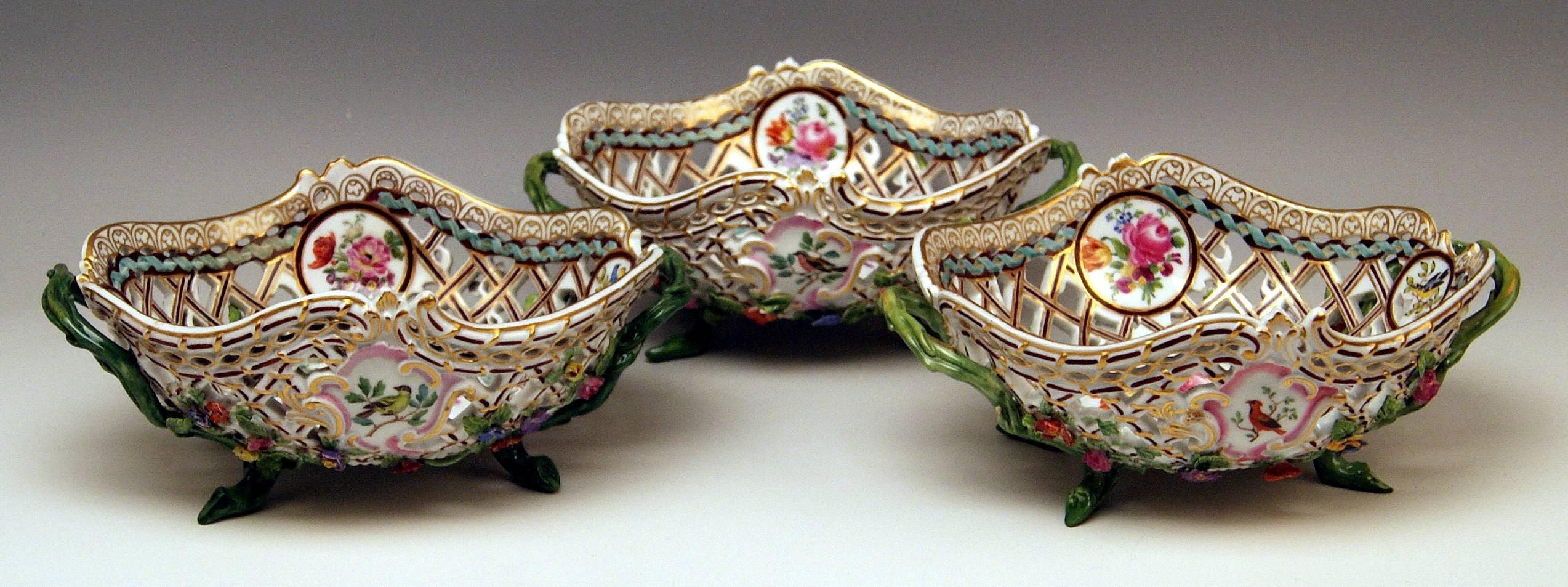 Painted Meissen Set of Three Oval Reticulated Basket Bowls with Flowers, circa 1850