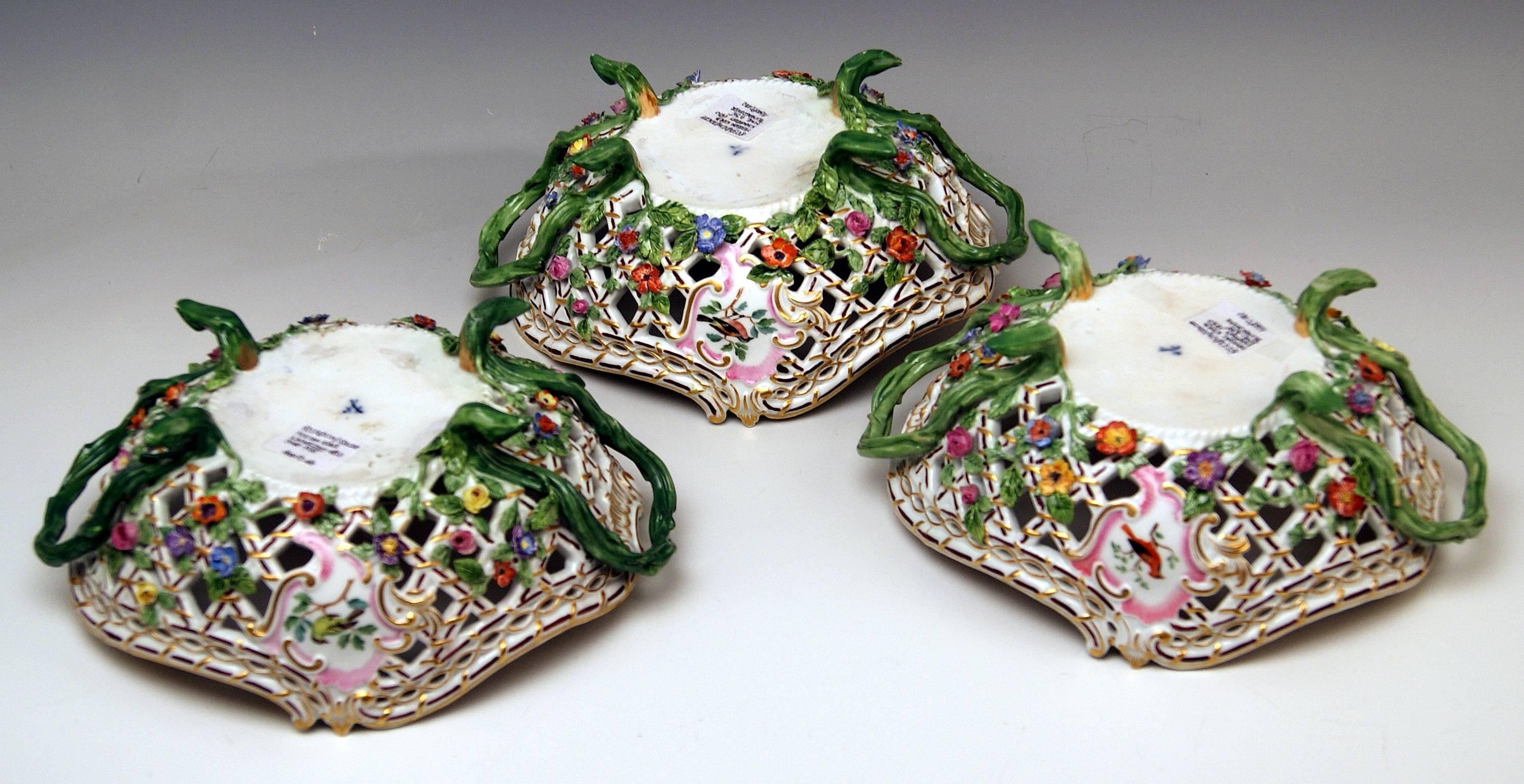 Porcelain Meissen Set of Three Oval Reticulated Basket Bowls with Flowers, circa 1850