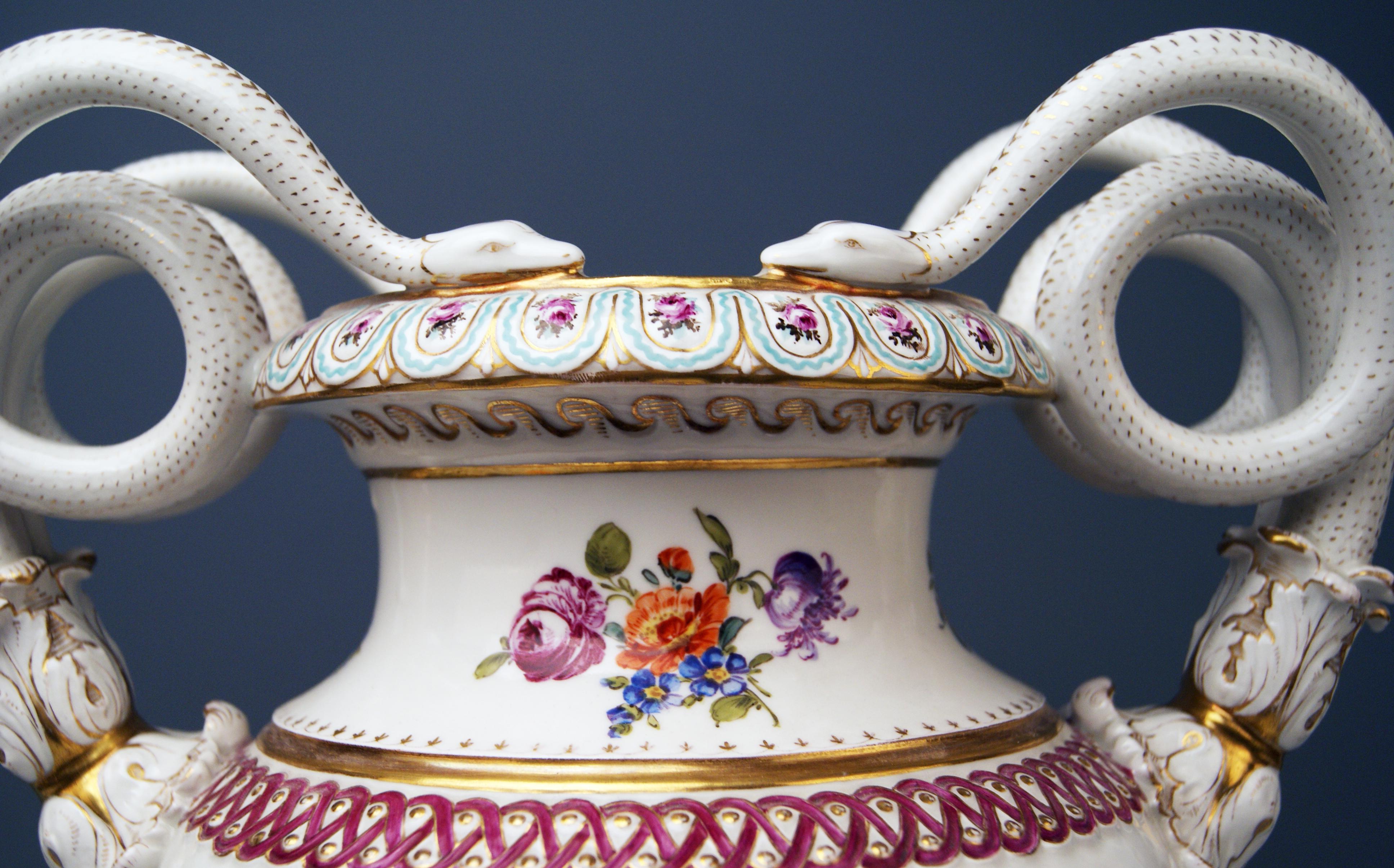 Meissen Snake Handles Vase Flowers Figurines A 148 Height Made 1870 1