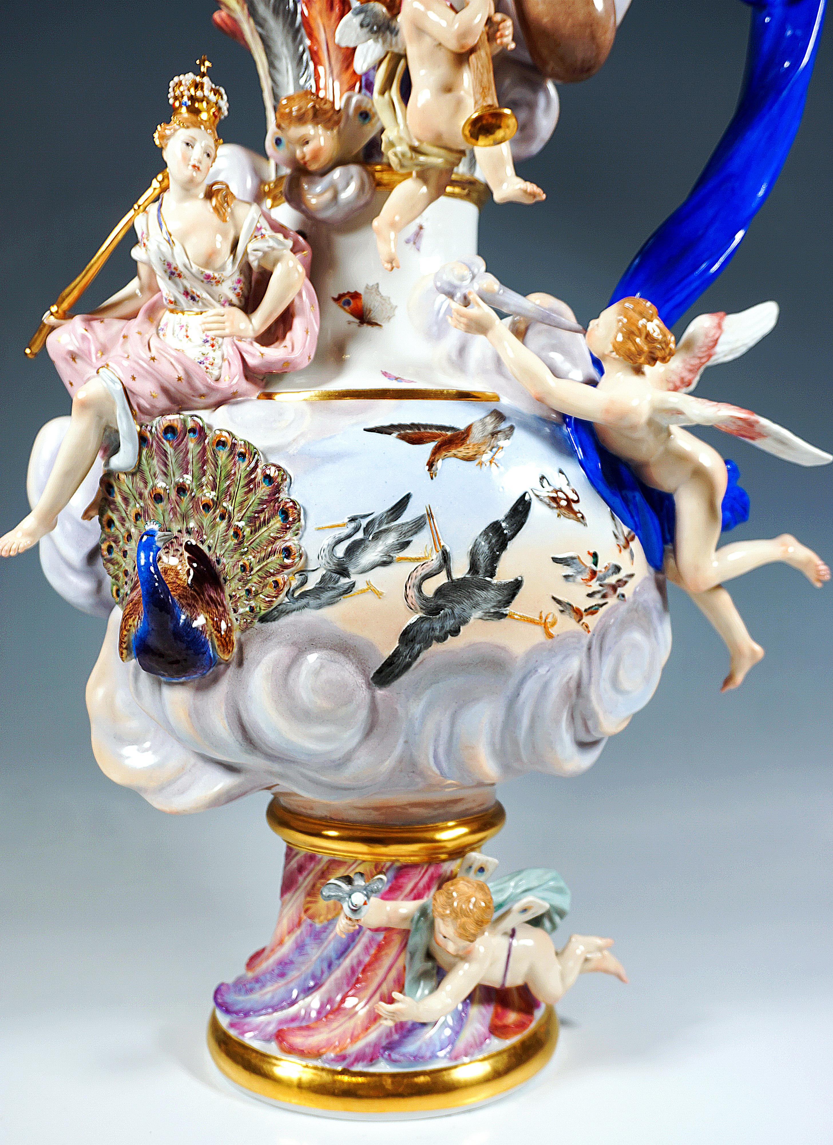 Meissen Splendid Element Vase 'Air', by J.J. Kaendler, Germany, ca 1860/80 For Sale 3