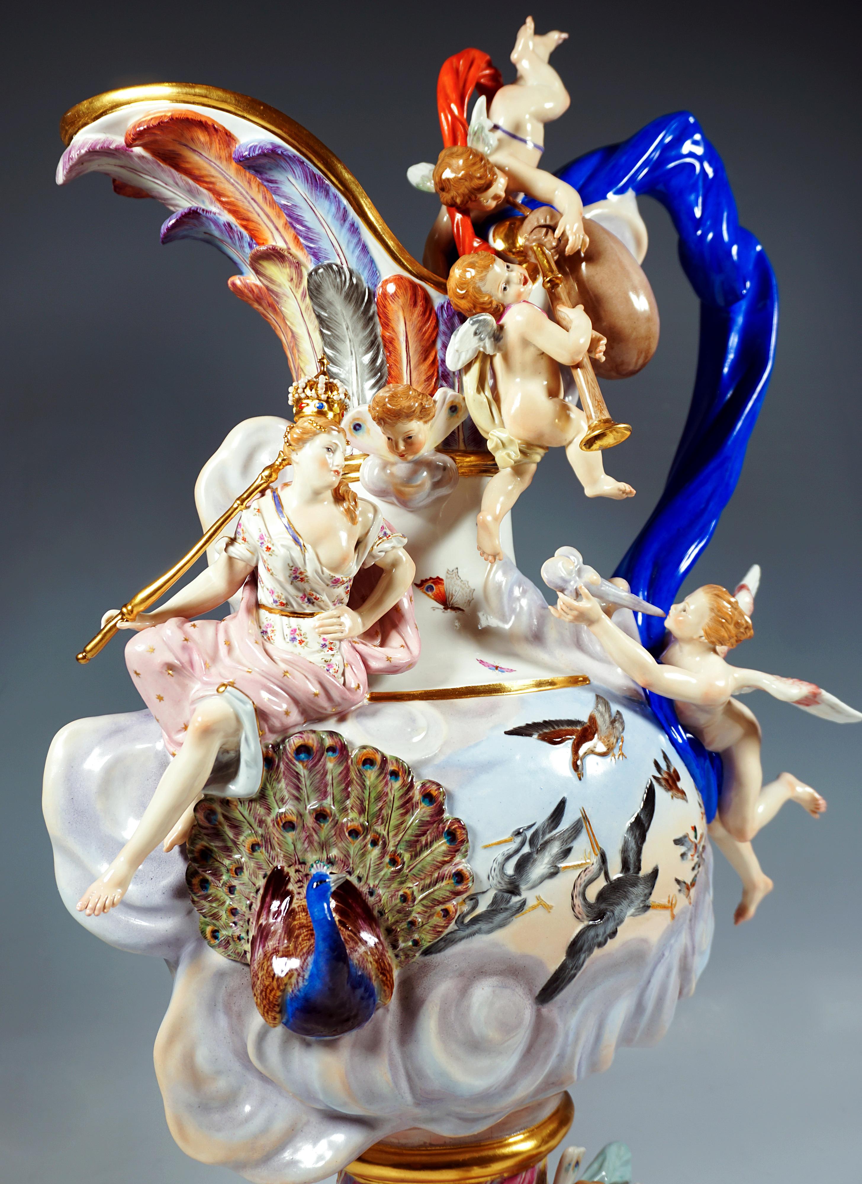 Meissen Splendid Element Vase 'Air', by J.J. Kaendler, Germany, ca 1860/80 For Sale 4
